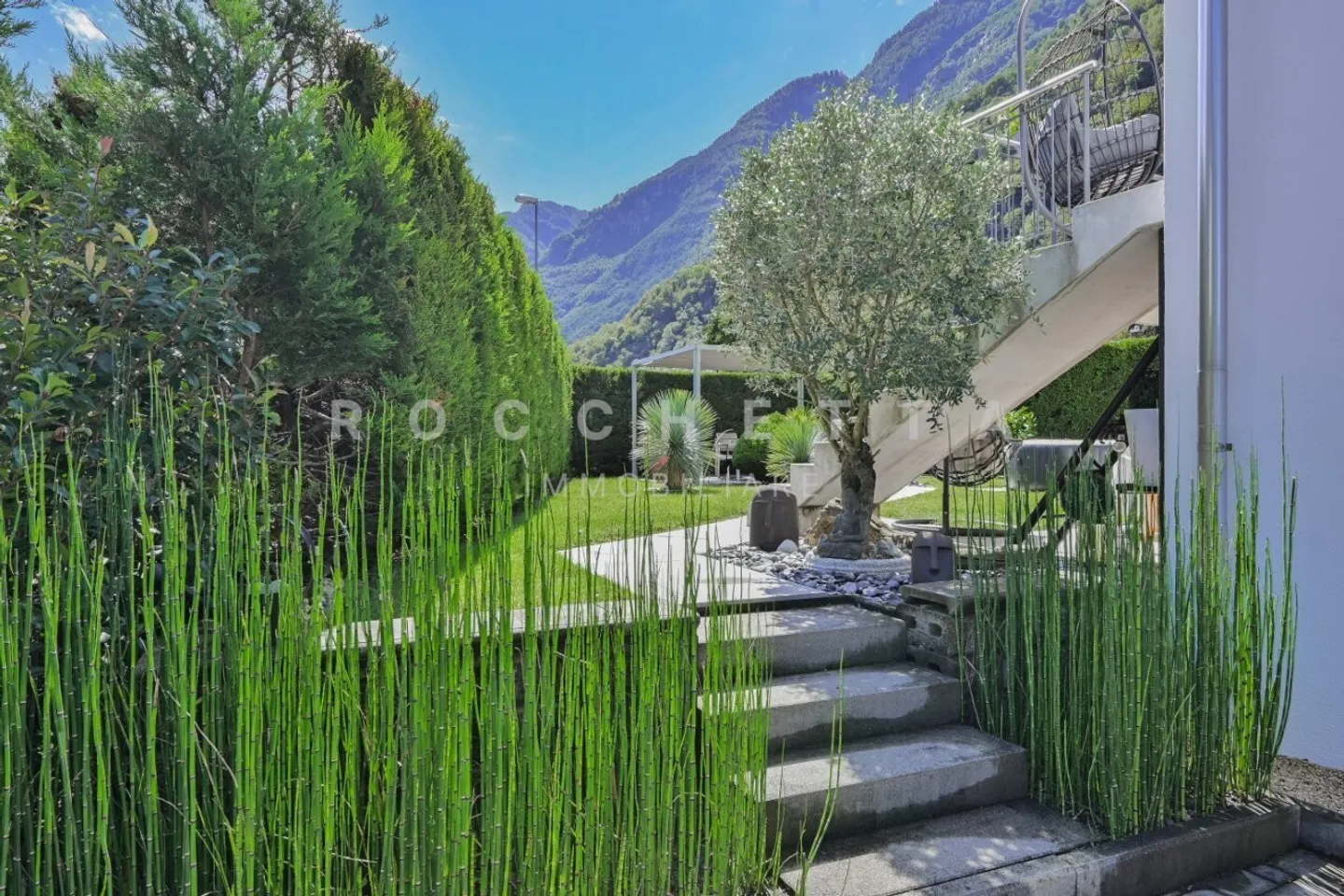 Casa singola in affitto - Foto 2 di 15