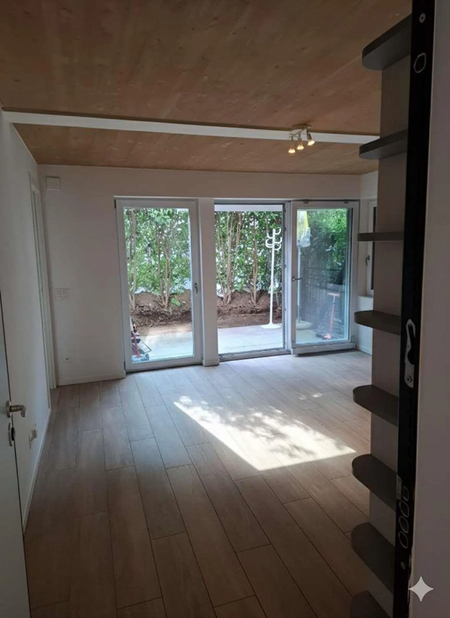 Studio Apartment, well connected to Lugano and Bellinzona - Photo 2 of 4