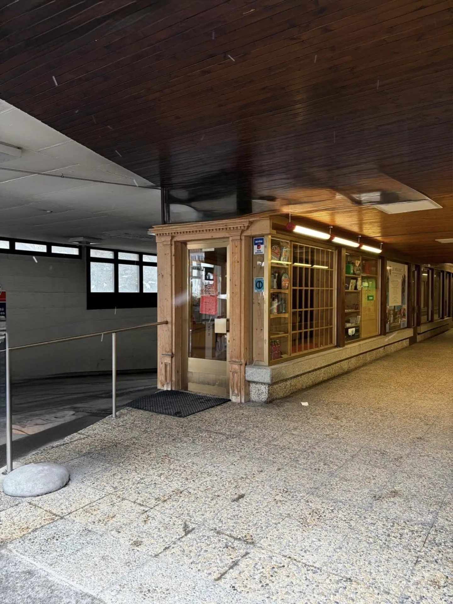 Gewerbefläche in Crans - Foto 2 von 5