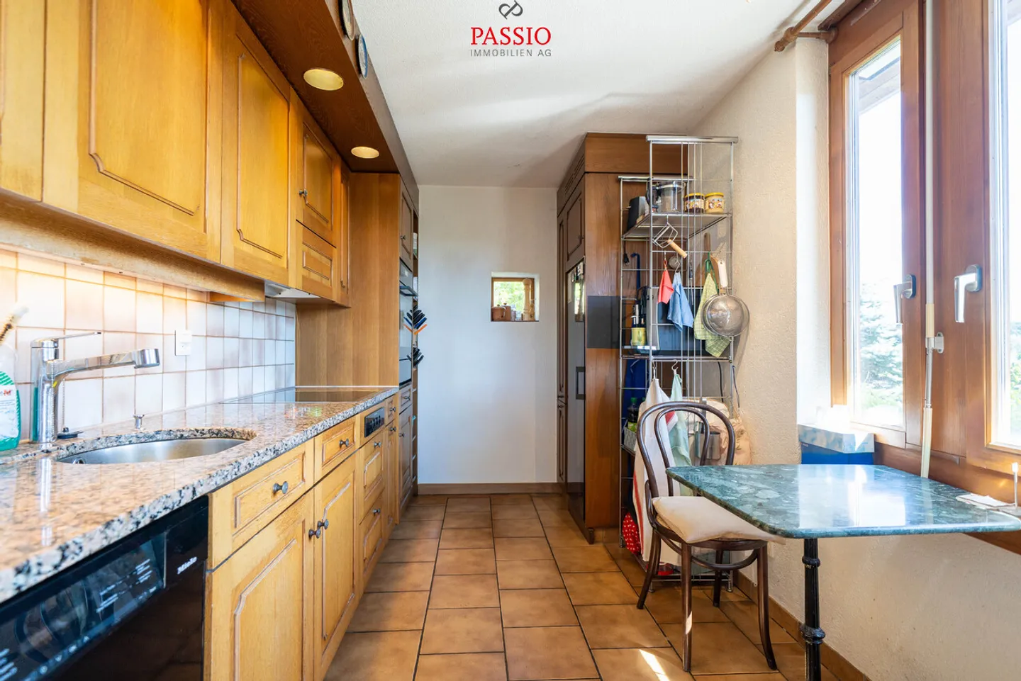 Well-maintained 5.5-room house with winter garden &amp; magnificent view - Photo 9 of 33