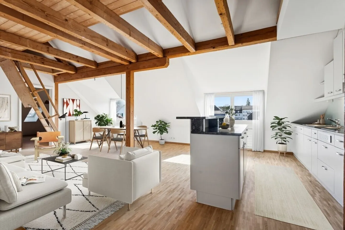 Cozy Attic Apartment for Comfort - Photo 4 of 11