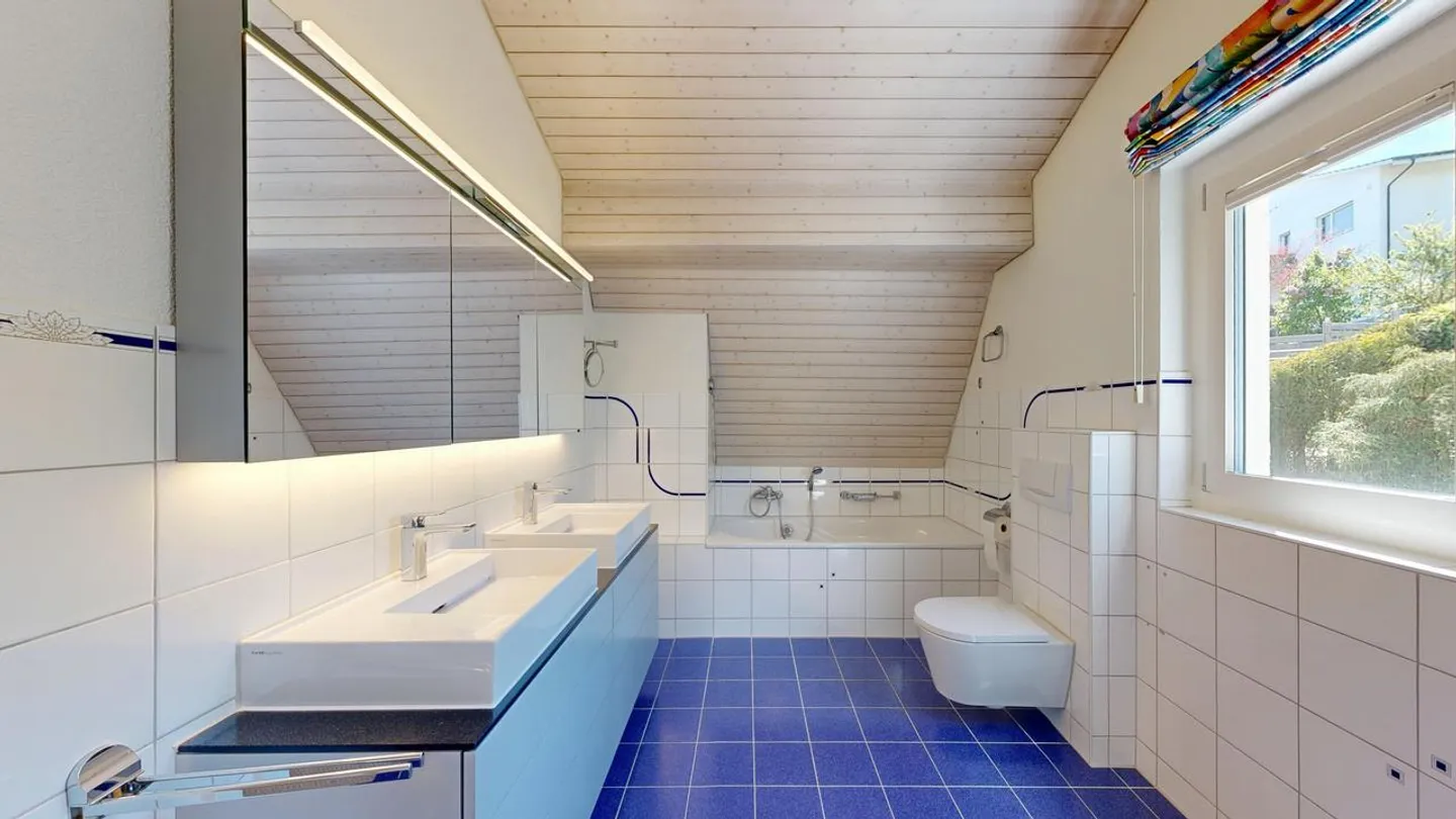 Ampia casa unifamiliare di 5,5 stanze con vista fantastica - Foto 11 di 21