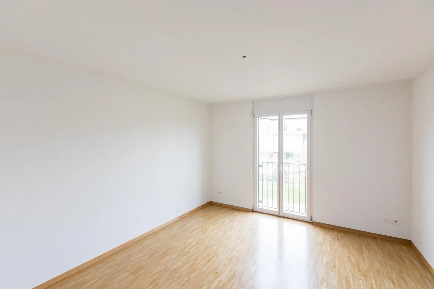 4 ½-Zimmer-Wohnung mit eigenem Waschturm - Foto 3 von 9