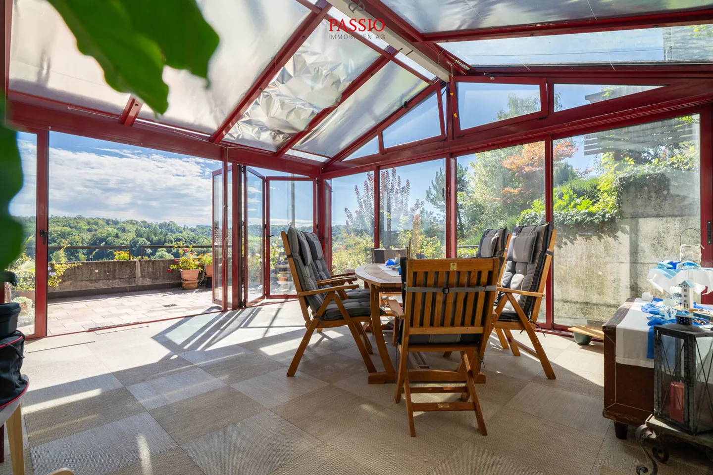 Well-maintained 5.5-room house with winter garden &amp; magnificent view - Photo 13 of 33