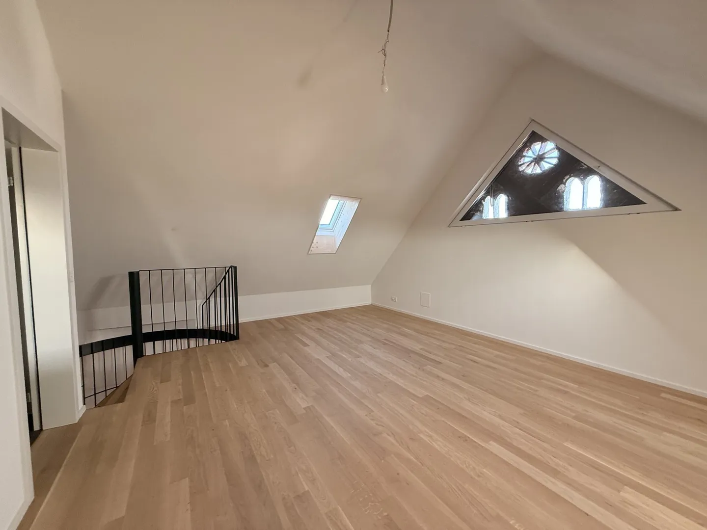 Exclusive Living with Character – Completely Renovated Apartments in a Historic Timber House - Photo 6 of 11