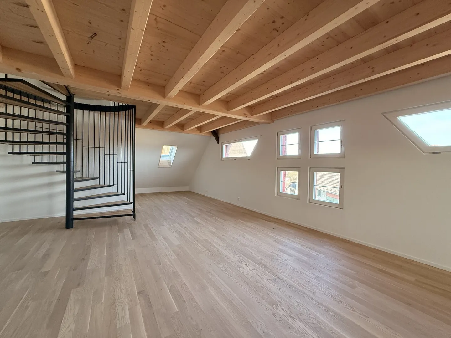 Exclusive Living with Character – Completely Renovated Apartments in a Historic Timber House - Photo 2 of 11