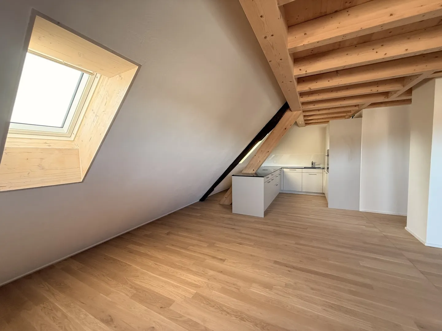 Exclusive Living with Character – Completely Renovated Apartments in a Historic Timber House - Photo 3 of 11