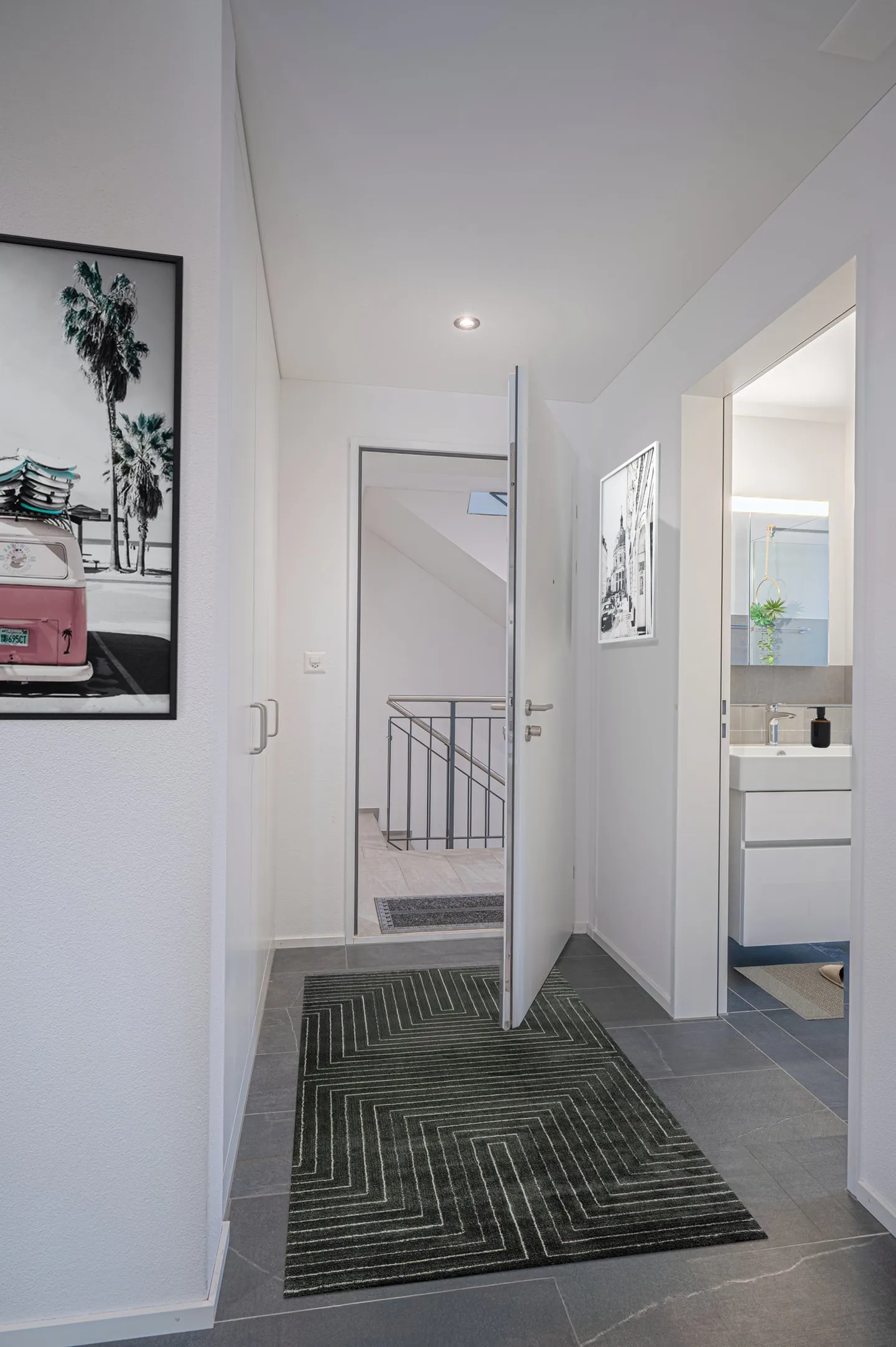 Attrayant et vivable – Appartement moderne de 3,5 pièces avec loggia sud ensoleillée - Photo 7 sur 12