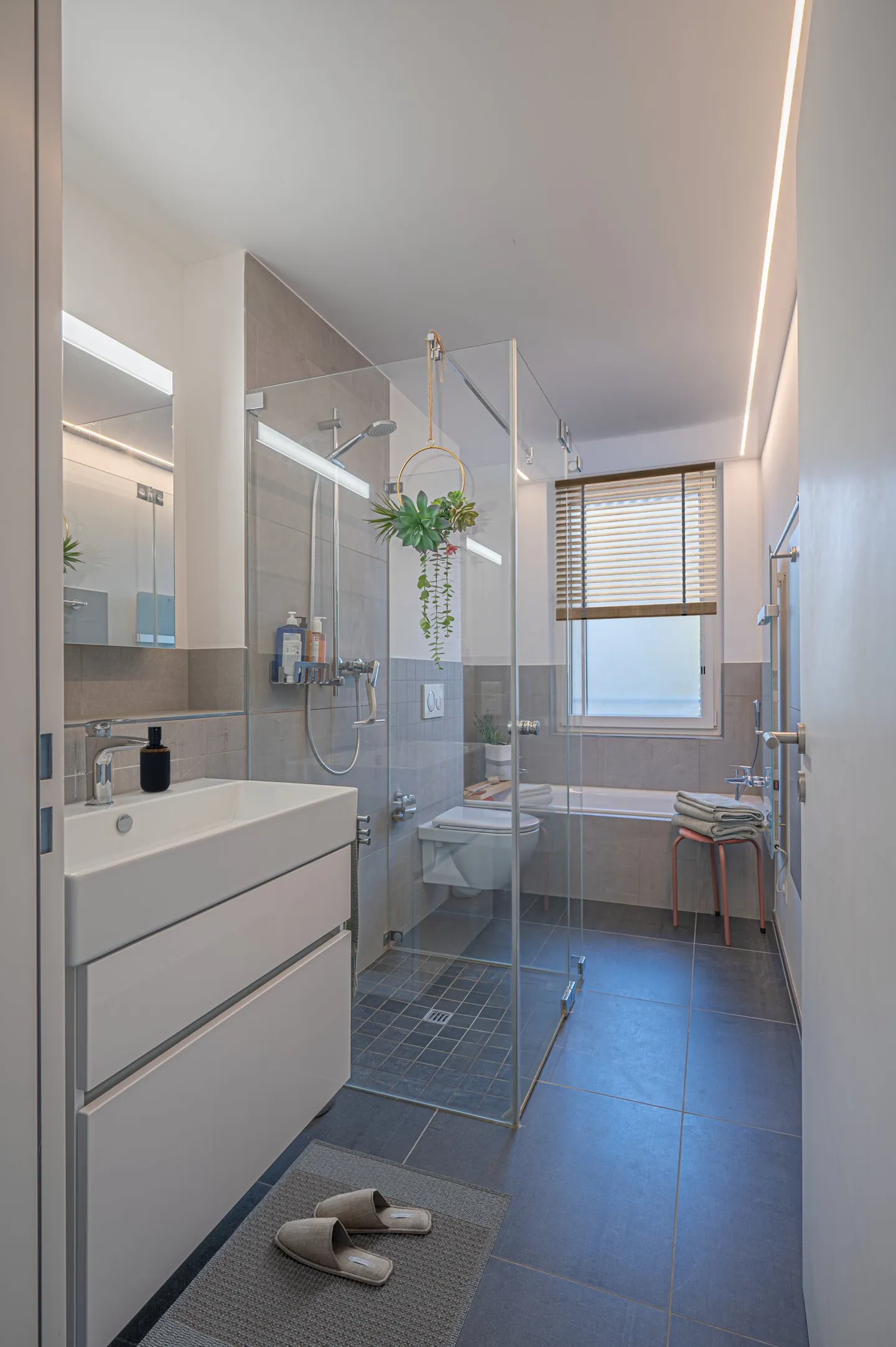 Attrayant et vivable – Appartement moderne de 3,5 pièces avec loggia sud ensoleillée - Photo 11 sur 12