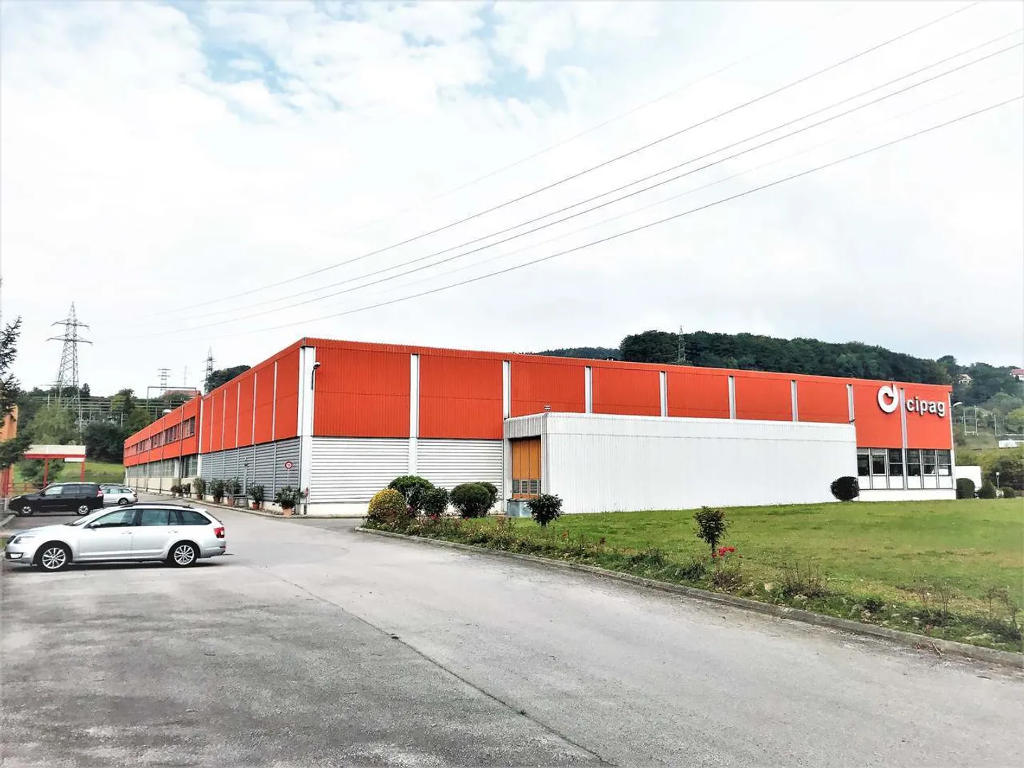 Lager 474 m2 - Laderampe - Autobahnnähe - Foto 1 von 2