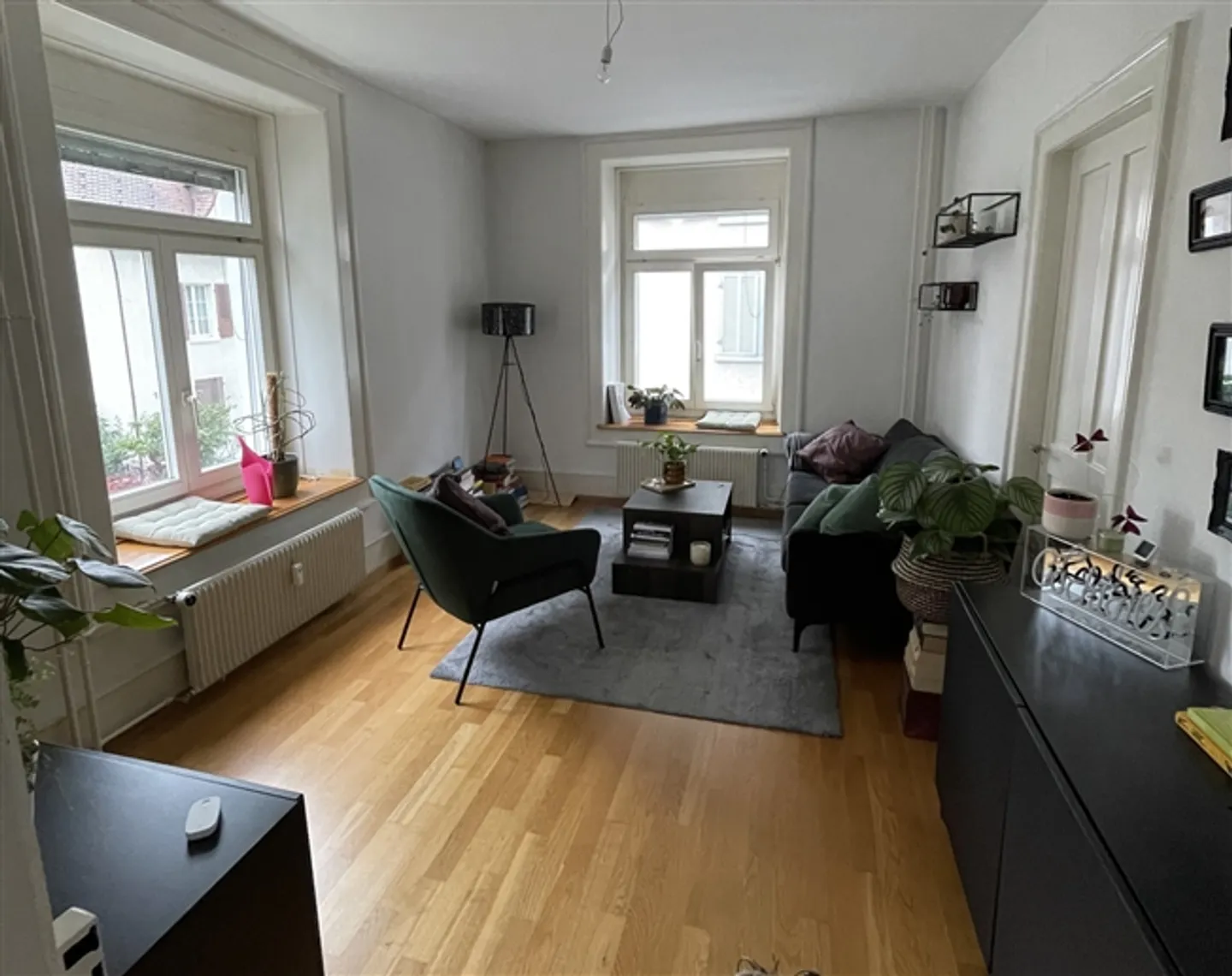 "APPARTEMENT 2,5 PIÈCES BIEL/BIENNE (BE), MEUBLÉ, TEMPORAIRE" - Photo 1 sur 5