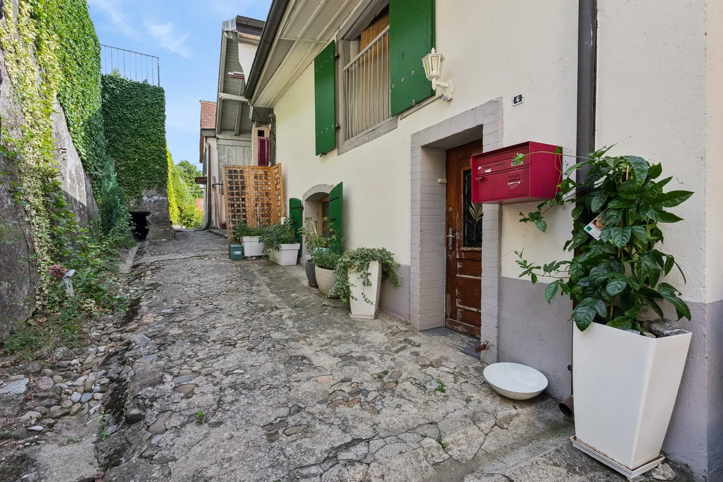 Investment Property with Garden - Photo 12 of 12
