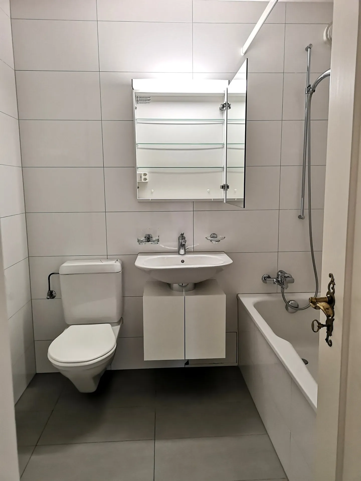 Appartamento moderno di 6,5 stanze, standard proprietario, quartiere di Wittigkofen (senza auto) - Foto 15 di 23