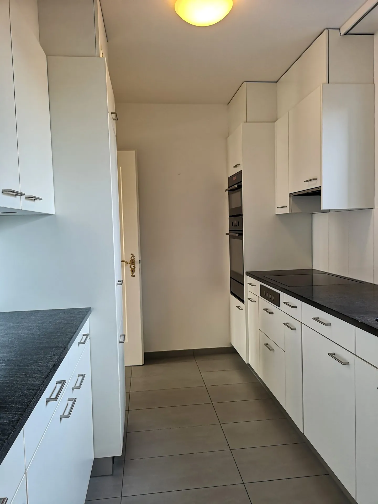 Appartamento moderno di 6,5 stanze, standard proprietario, quartiere di Wittigkofen (senza auto) - Foto 21 di 23