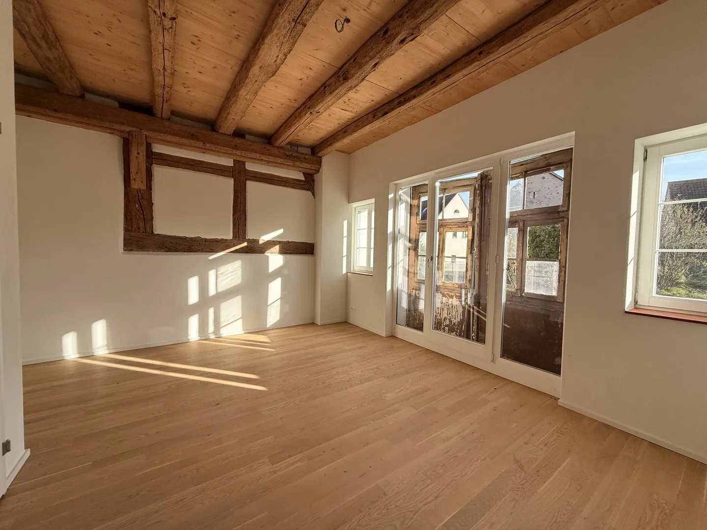 Vivere esclusivo con carattere – Appartamenti completamente ristrutturati in una casa storica a travi - Foto 3 di 8