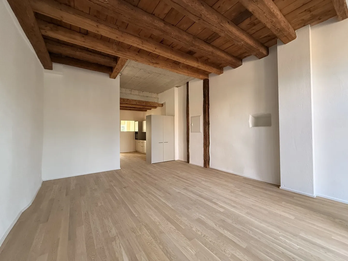 Vivere esclusivo con carattere – Appartamenti completamente ristrutturati in una casa storica a travi - Foto 2 di 8