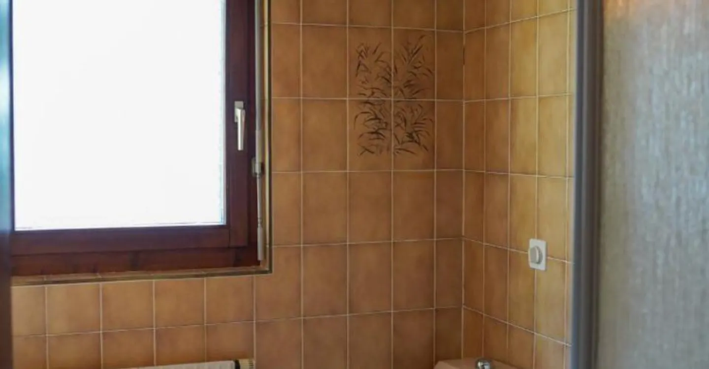 Charmant Appartement avec Vue Alpestre - Photo 8 sur 11