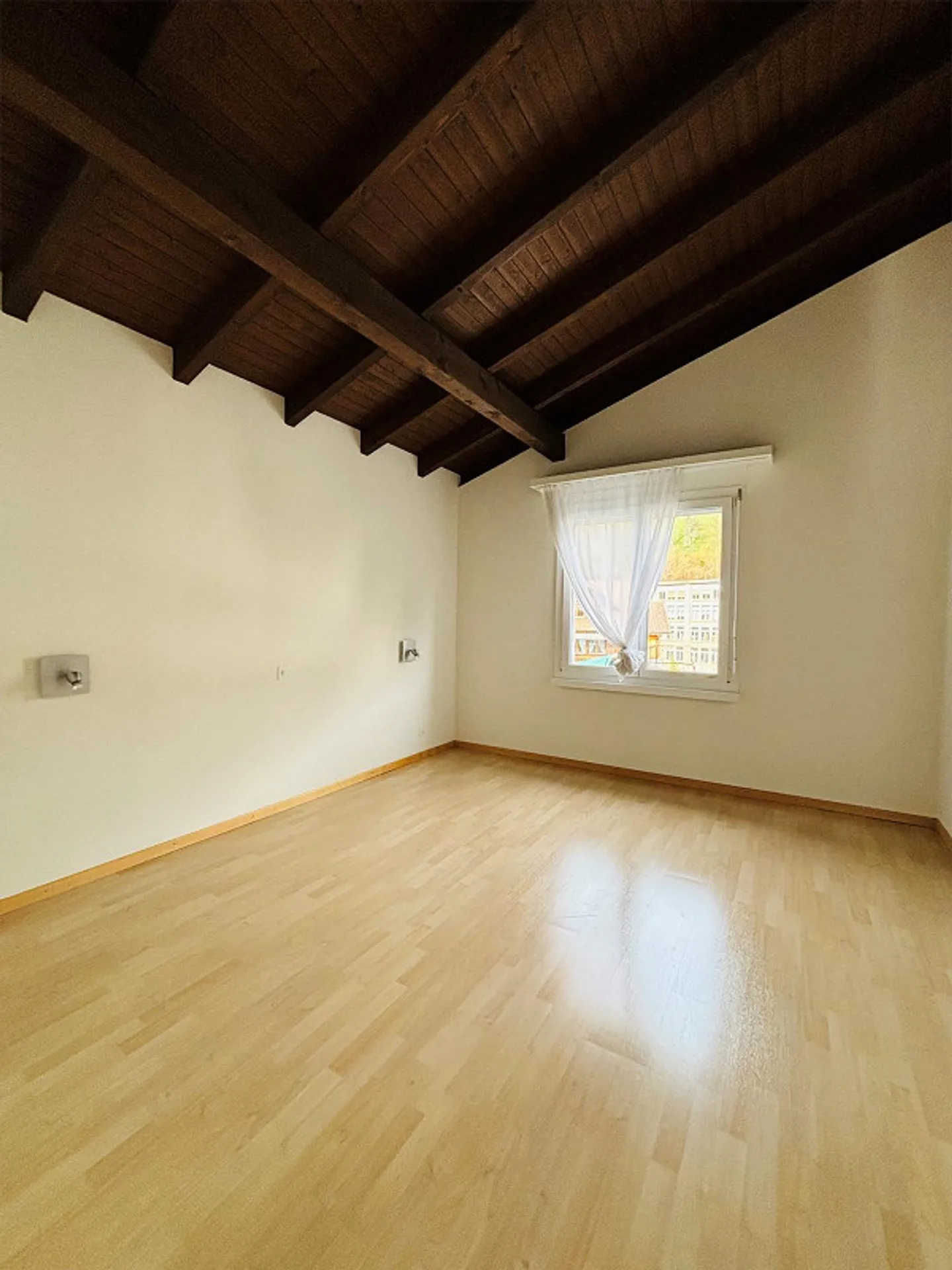 Helle 2-Zimmer Loft in Unterägeri - Foto 3 von 10