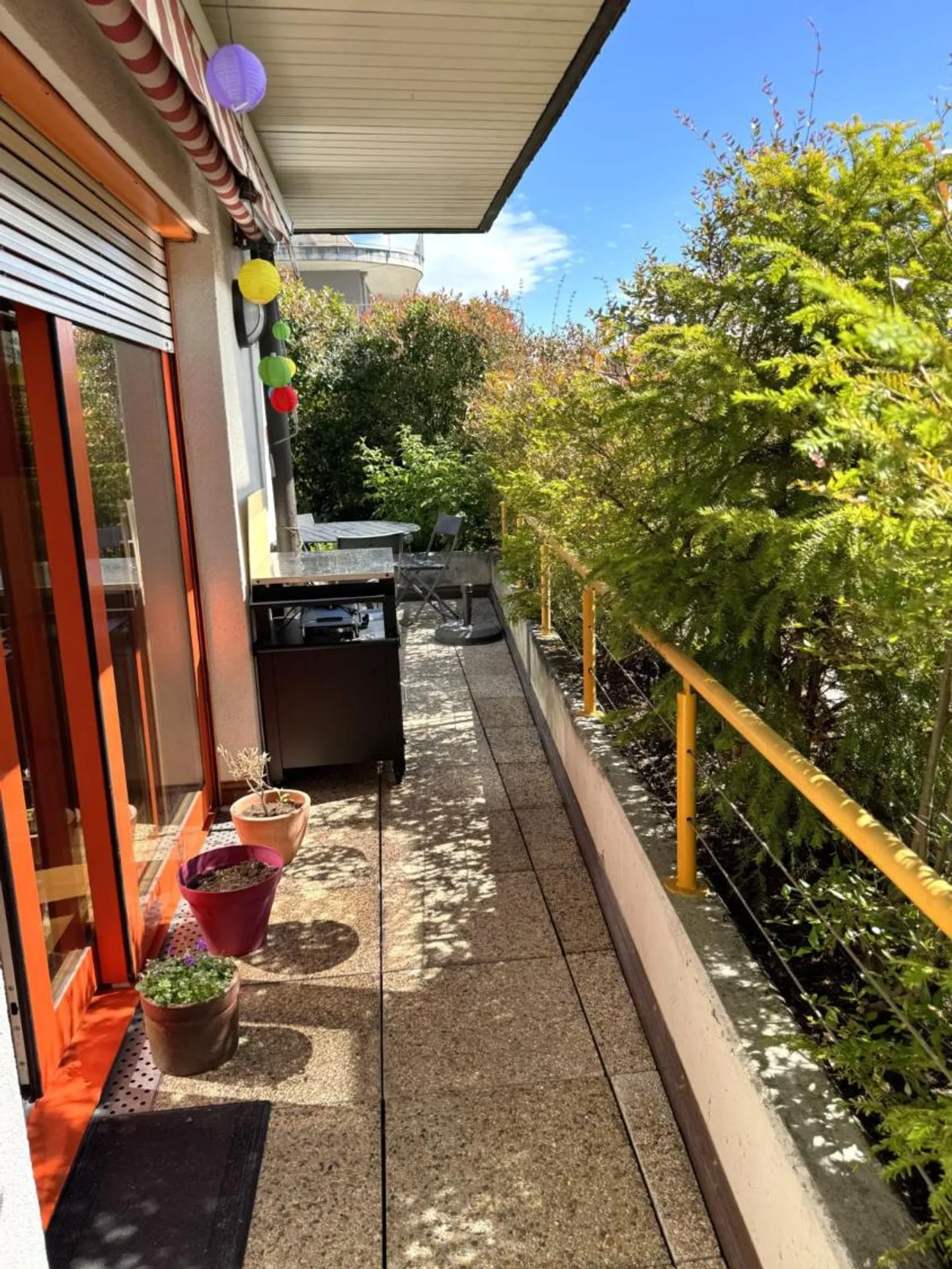 Bell'appartamento di 4,5 locali al piano giardino - Foto 3 di 13
