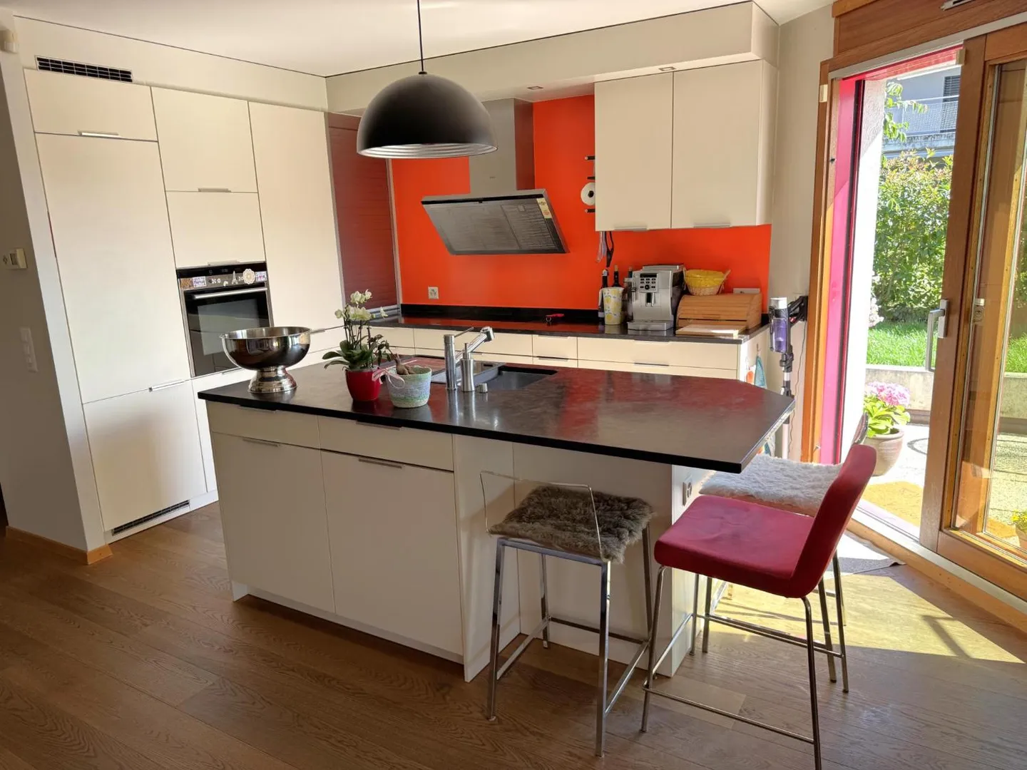 Bell'appartamento di 4,5 locali al piano giardino - Foto 7 di 13