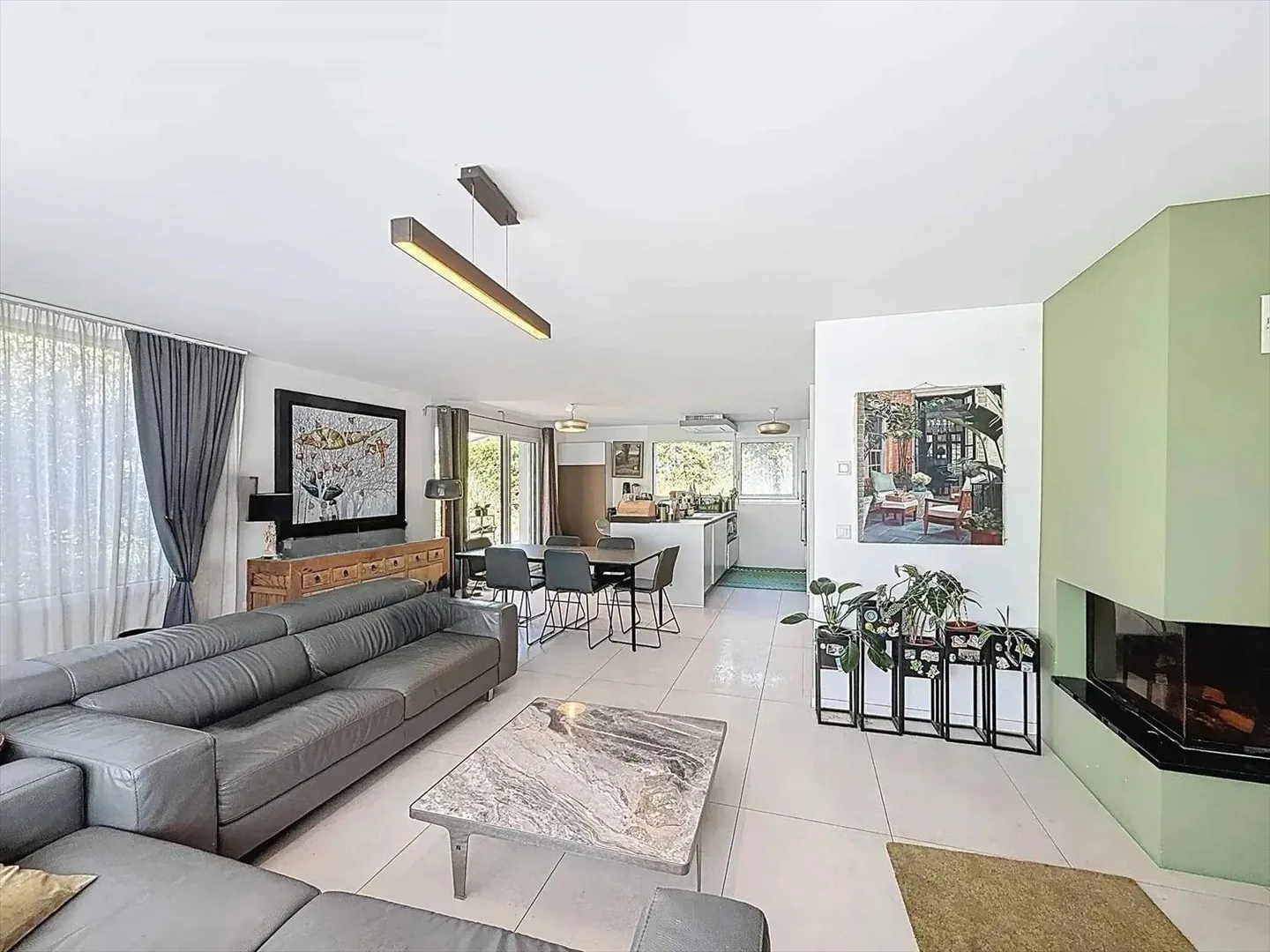 IN THE HEART OF NYON - Pleasant house with 4 bedrooms - Photo 1 of 8