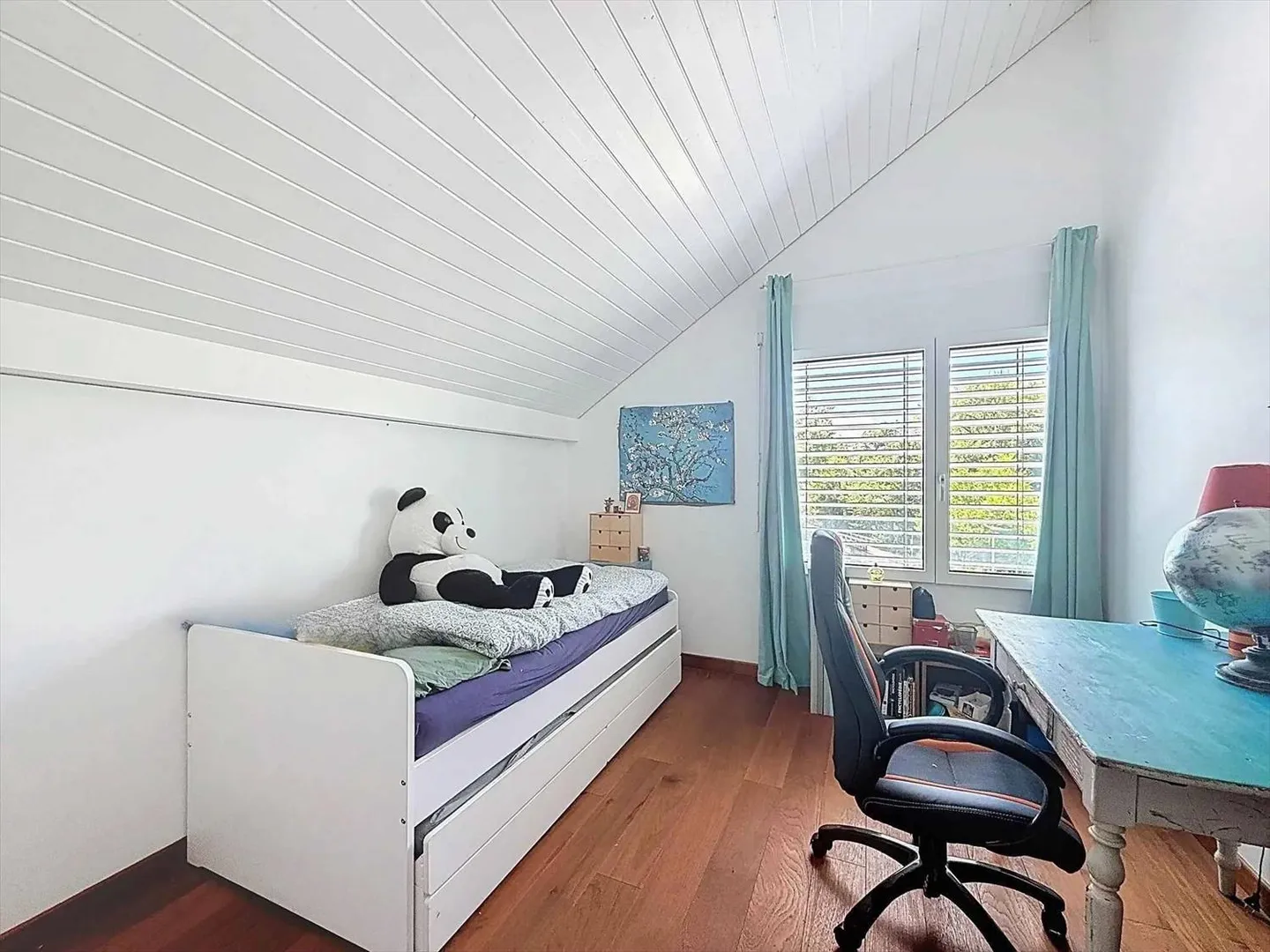 IN THE HEART OF NYON - Pleasant house with 4 bedrooms - Photo 5 of 8
