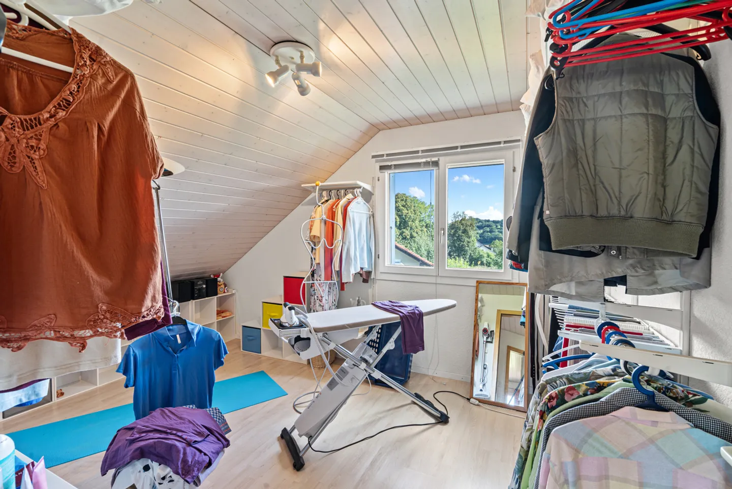 Gemütliches Familienhaus mit Terrasse und großem Garten - Foto 9 von 11