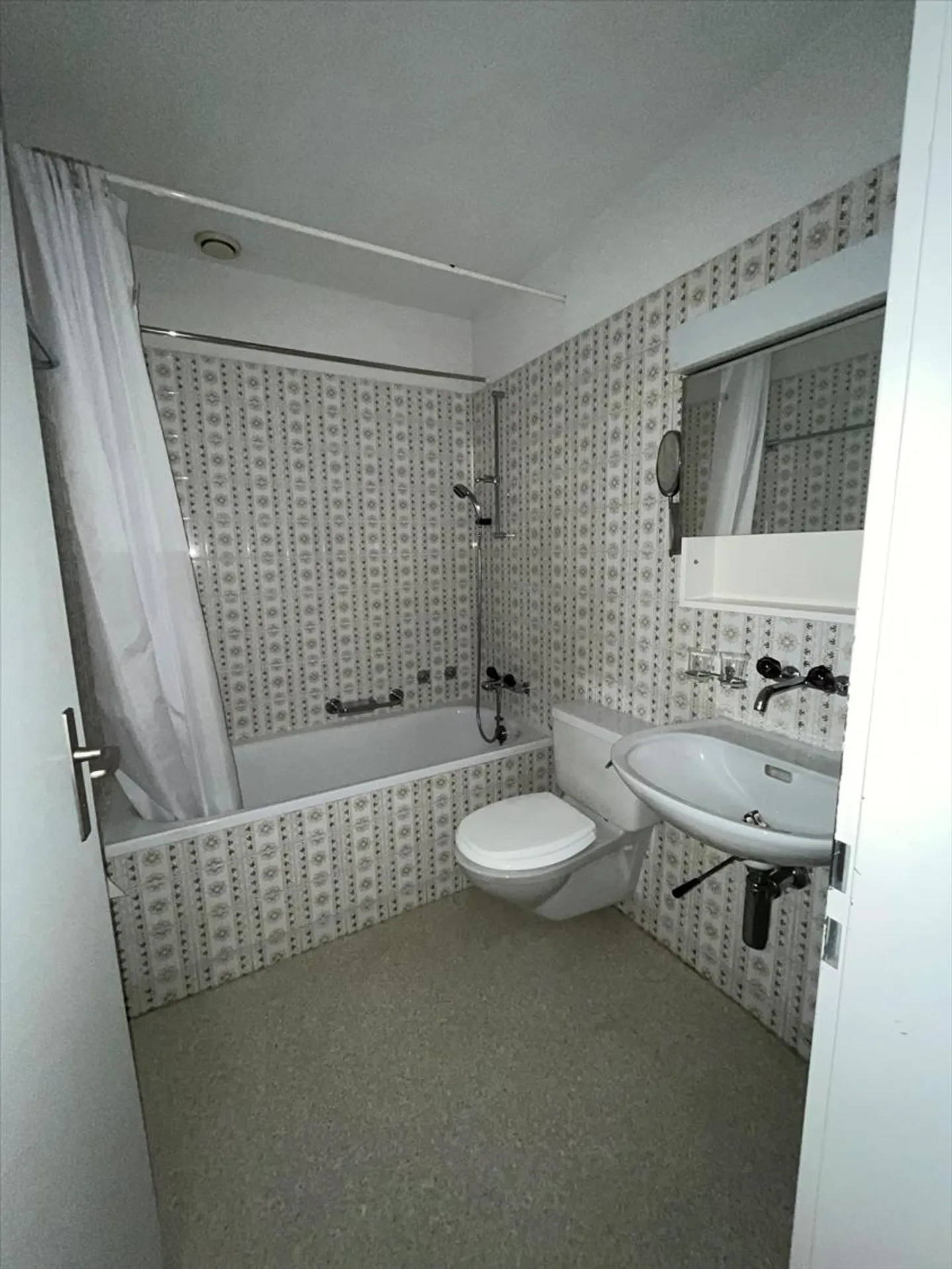 Appartamenti studio in affitto in Dorfstrasse 68 a 8126 Zumikon - Foto 3 di 4