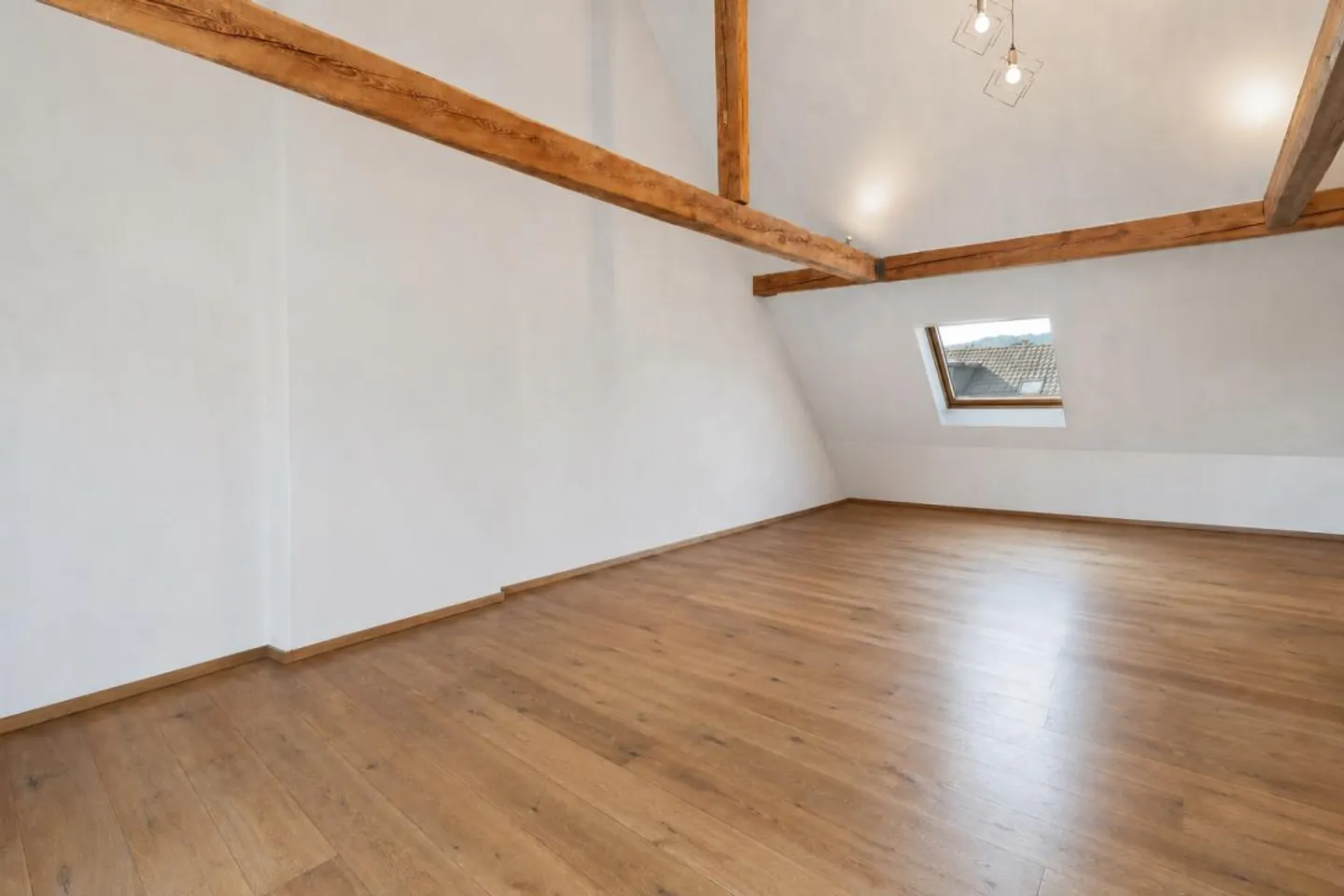 Appartement penthouse 2,5 pièces avec terrasse sur le toit - Quartier 4 - Photo 7 sur 24