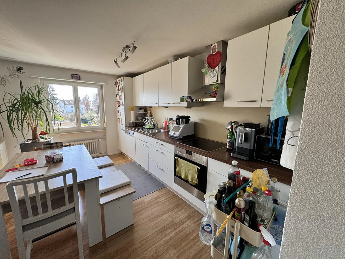 Central location, bright 3.5 room apartment - Photo 7 of 12