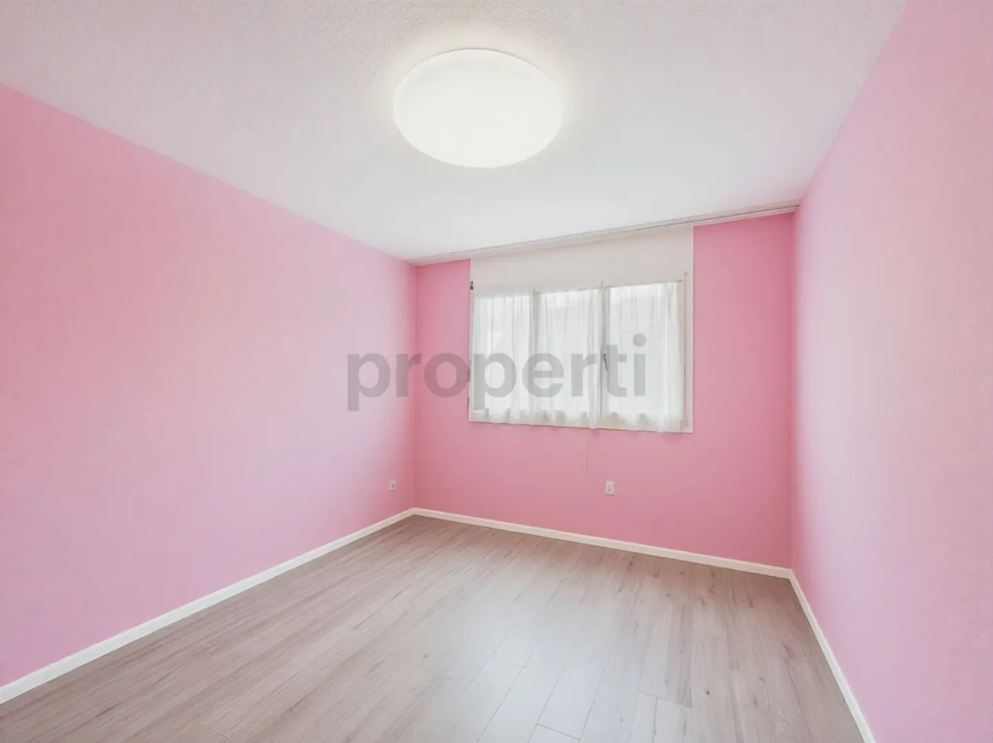 3.5 Room Apartment - Photo 5 of 11