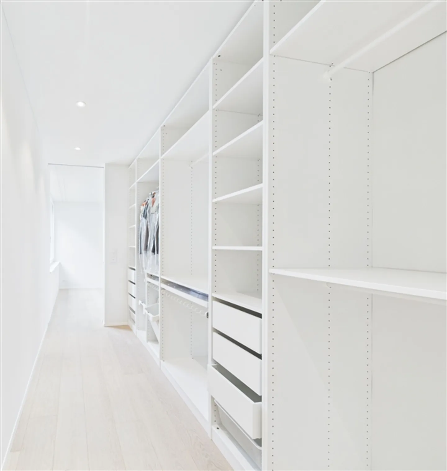 «Modernes Zuhause mit Lift, viel Licht und herrlicher Bergsicht» - Foto 4 von 12