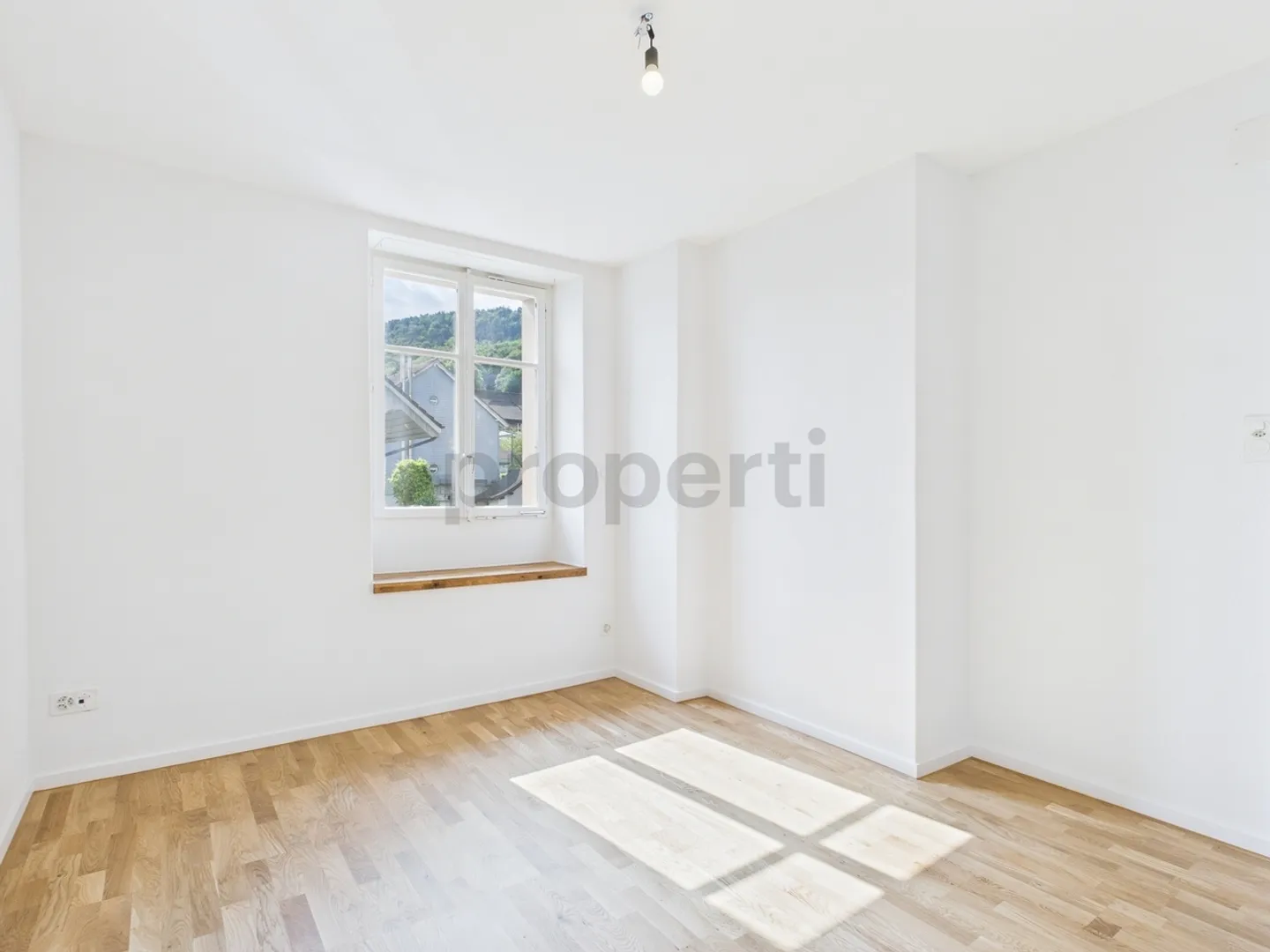Charmante appartement 3.5 pièces dans un bâtiment classé à Büsserach - Photo 7 sur 9