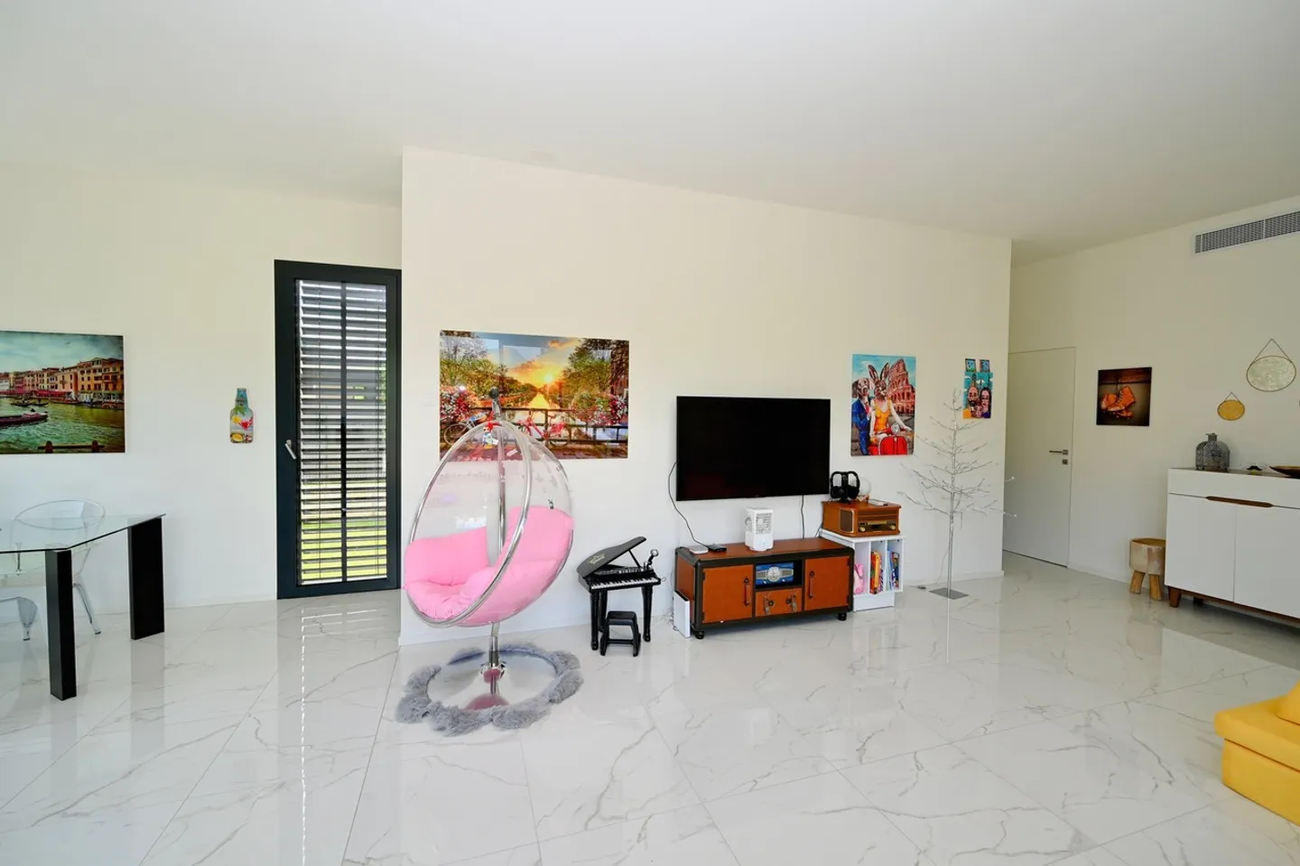 Villa Moderna con Finiture Superiori - Foto 6 di 20