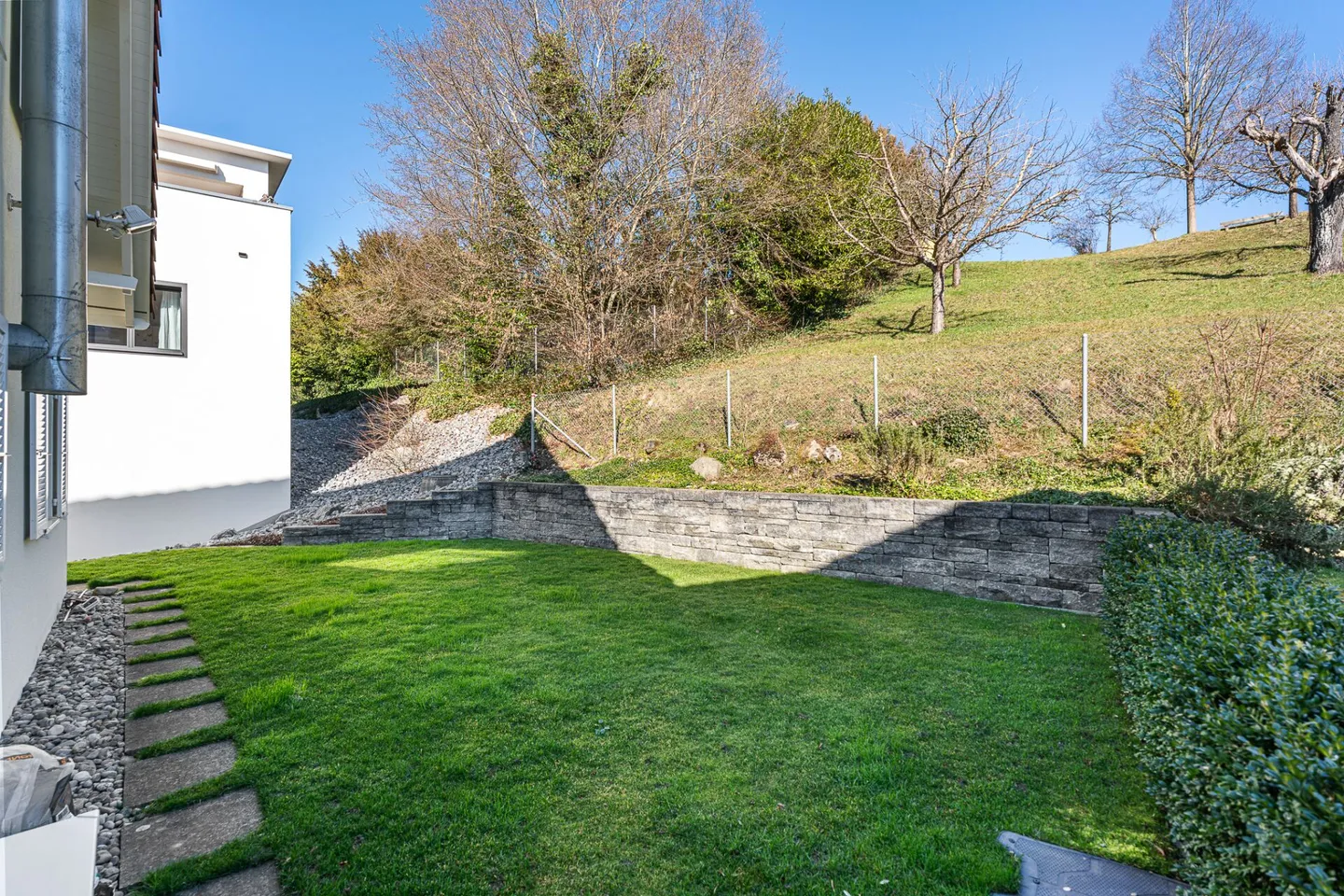 Traumhaftes 5.5 Zimmer-Haus mit cooler Relax-Terrasse - Foto 10 von 16