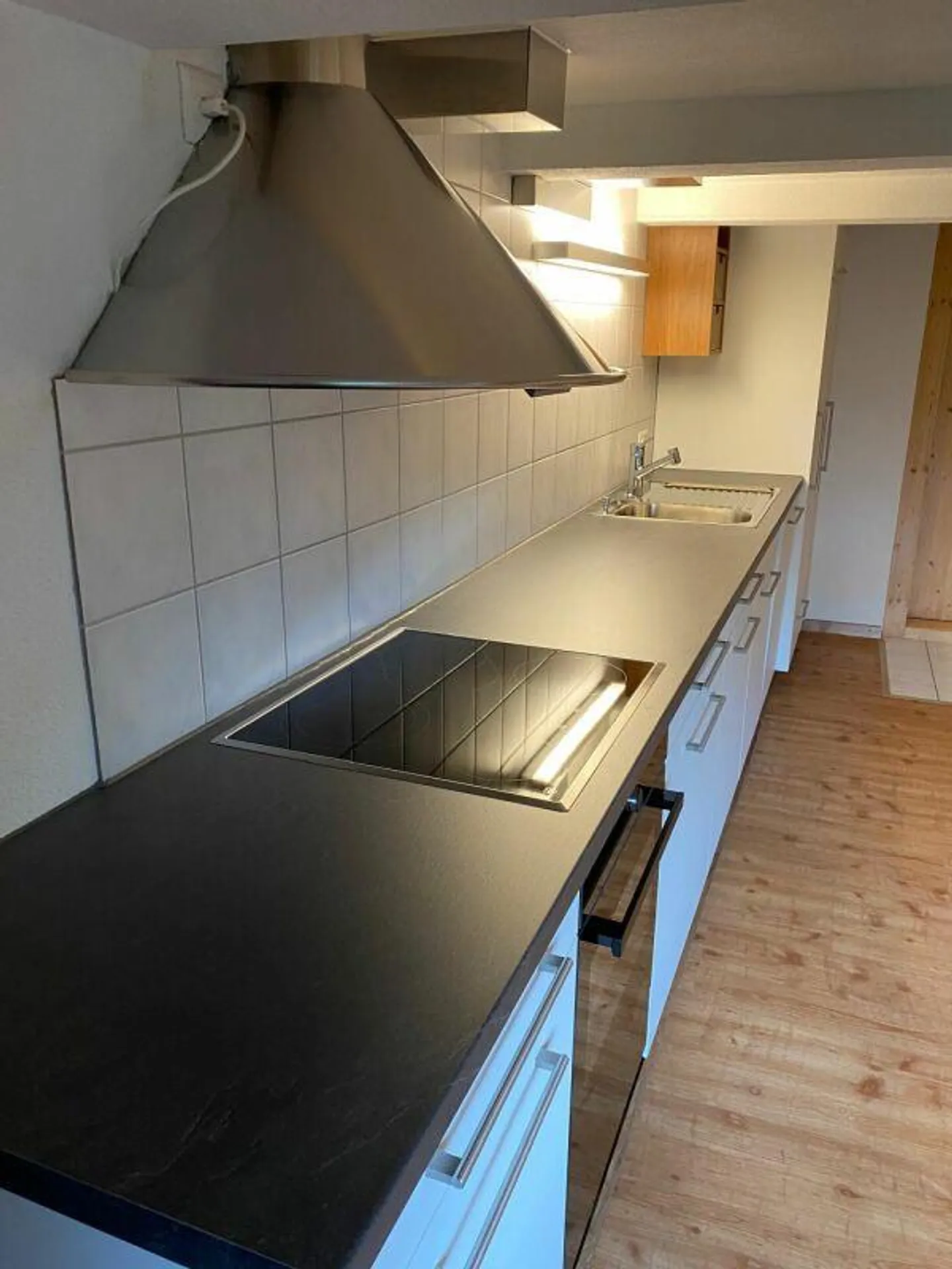 Casa unifamiliare nel verde con vista mozzafiato - Foto 5 di 17