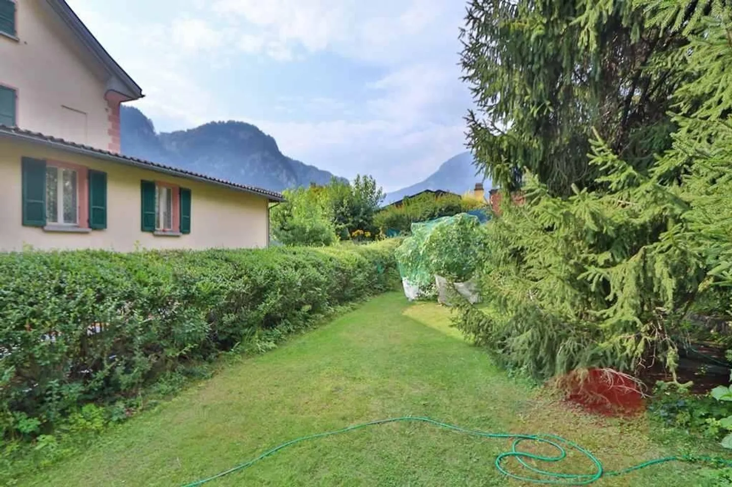 «Baulandgrundstück von 764 m2 Fläche / terreno edificabile di 764 m2» - Foto 1 di 25