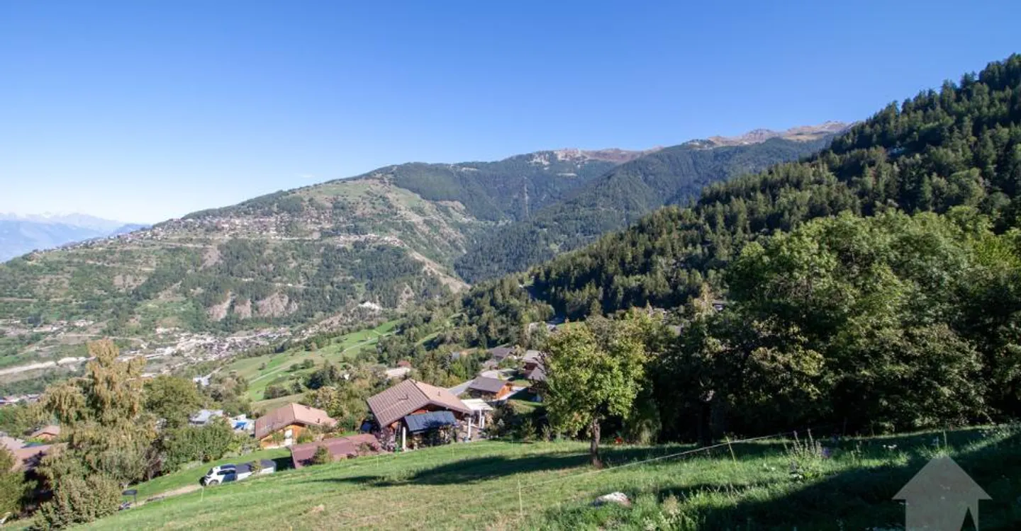 Superb plot of 2,978 m² to build 5 minutes from the slopes - Photo 4 of 5