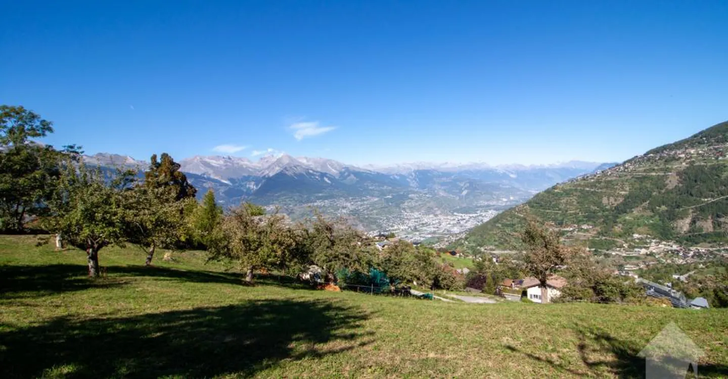 Superb plot of 2,978 m² to build 5 minutes from the slopes - Photo 5 of 5