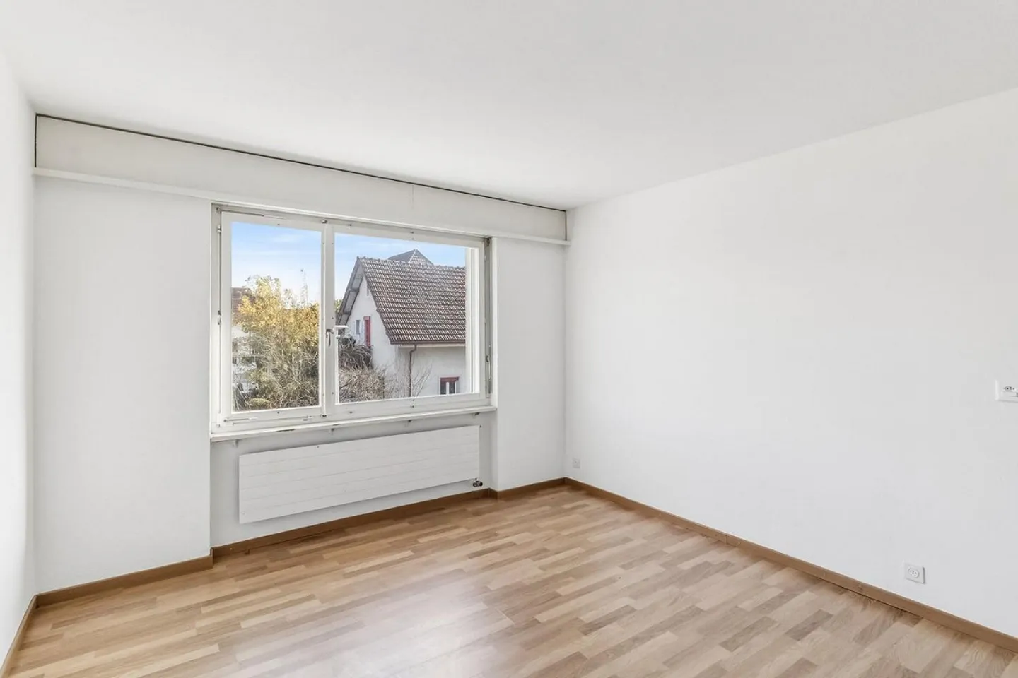 Moderne 3.5-Zimmerwohnung - Foto 3 von 10