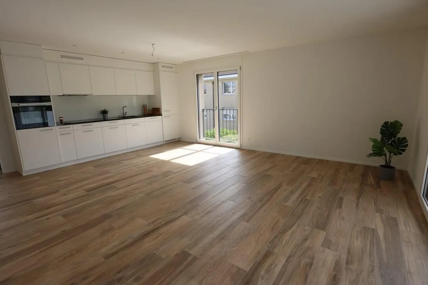 Moderne Gartenwohnung mit Waschküche - Foto 3 von 7