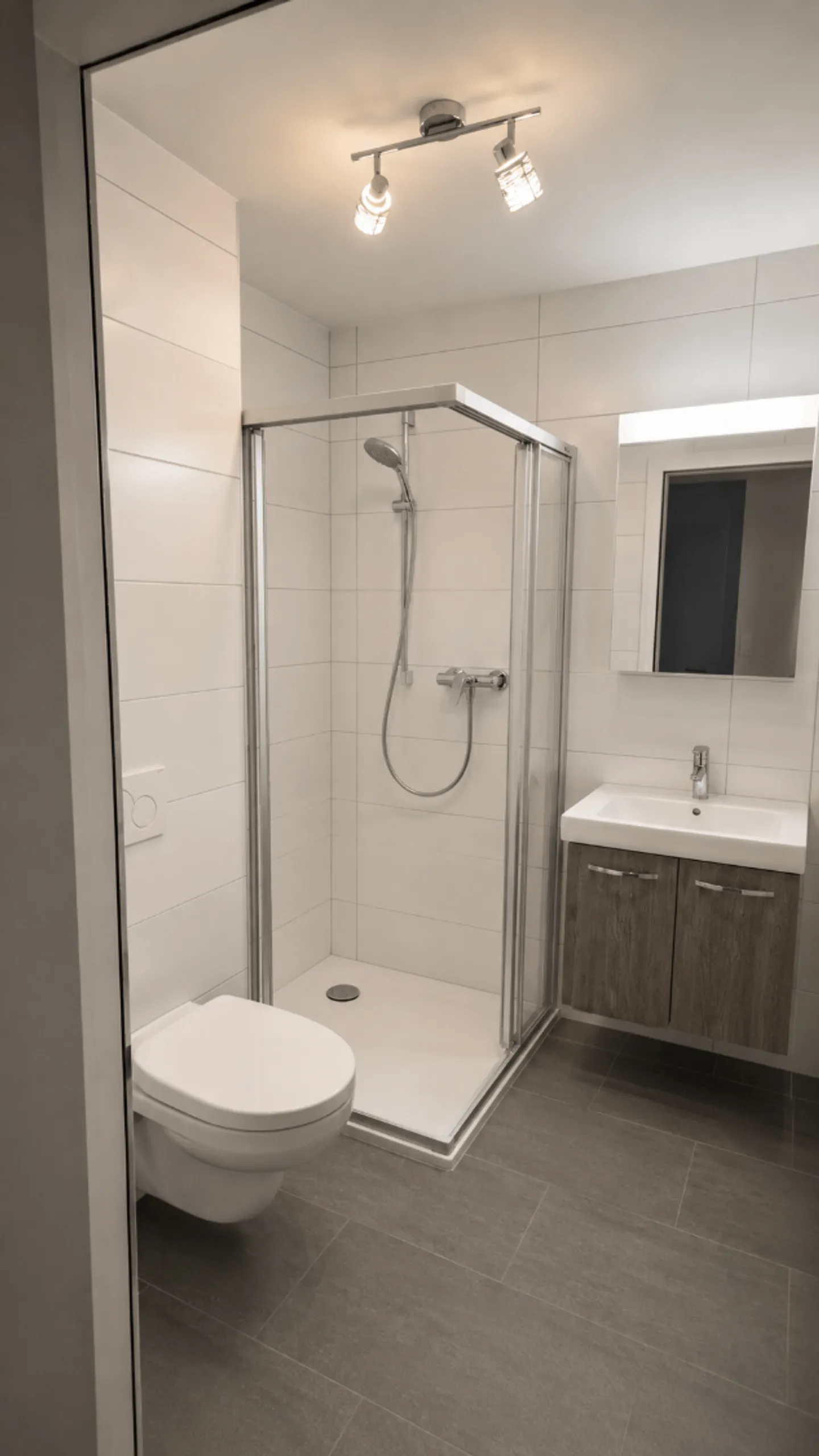 2.5 Room Apartment - Photo 4 of 5