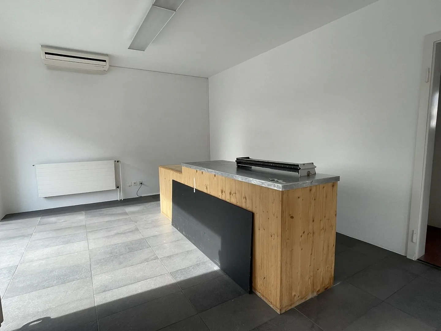 Retail or commercial space in a central location in Widnau for rent - Photo 5 of 9