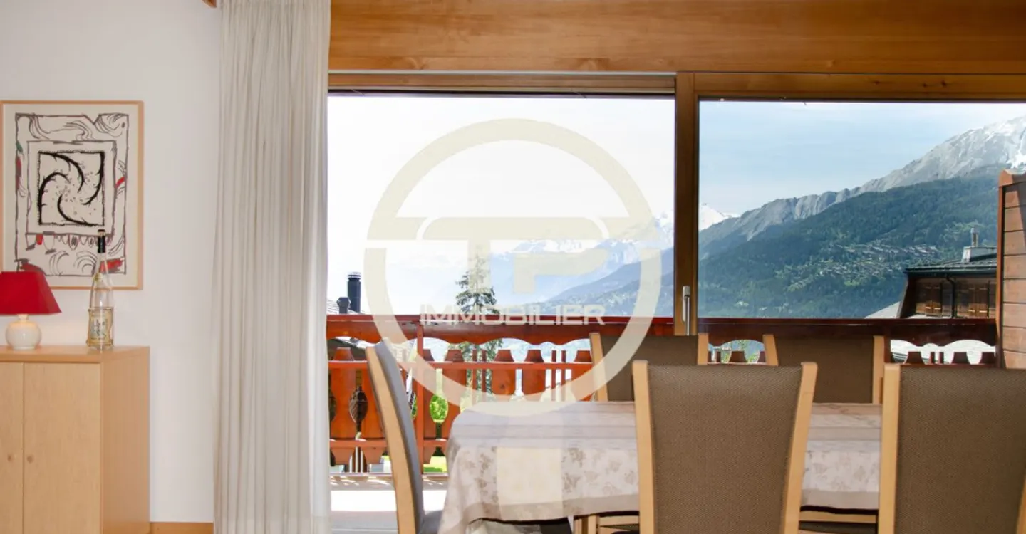 Bright 4.5-room apartment just 5 minutes by car from the center of Crans - Ref. 1007-661 - Photo 2 of 12