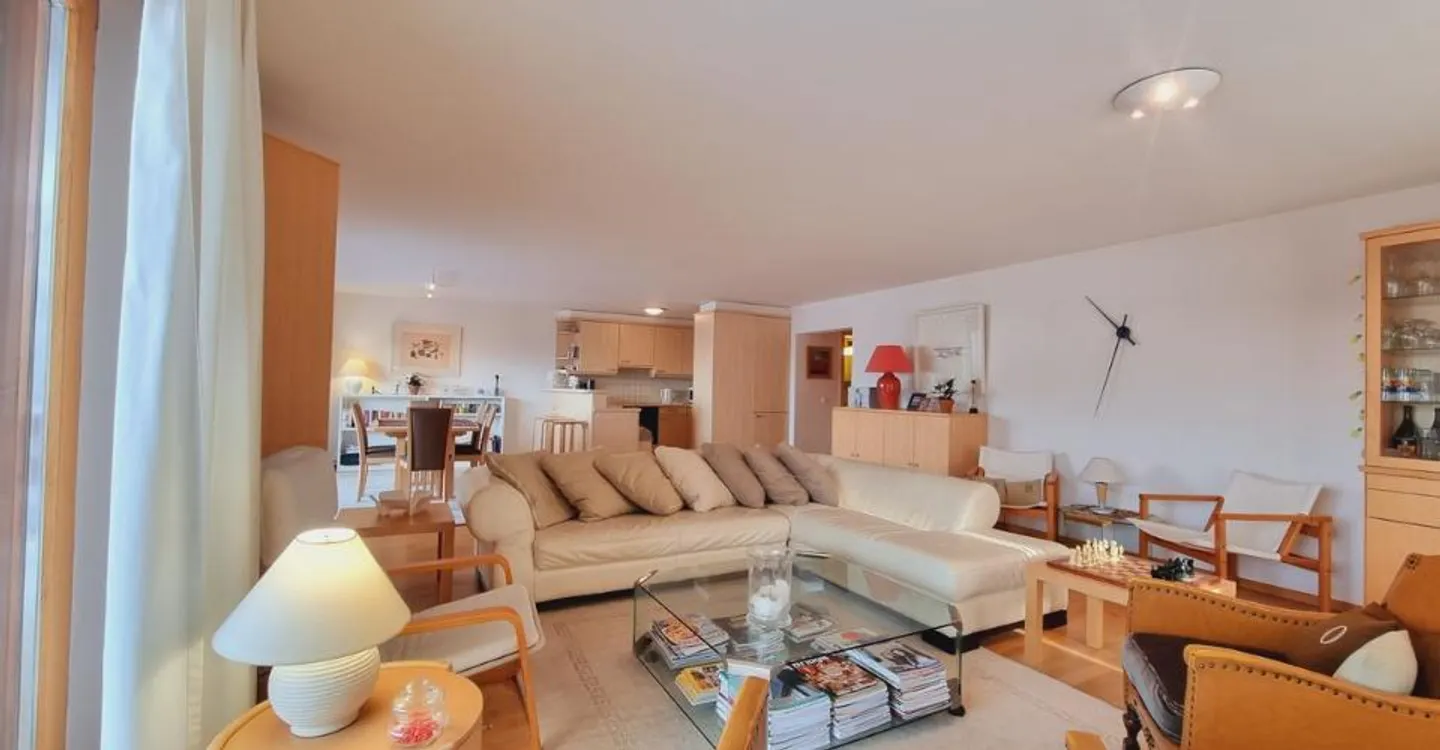 Bright 4.5-room apartment just 5 minutes by car from the center of Crans - Ref. 1007-661 - Photo 4 of 12