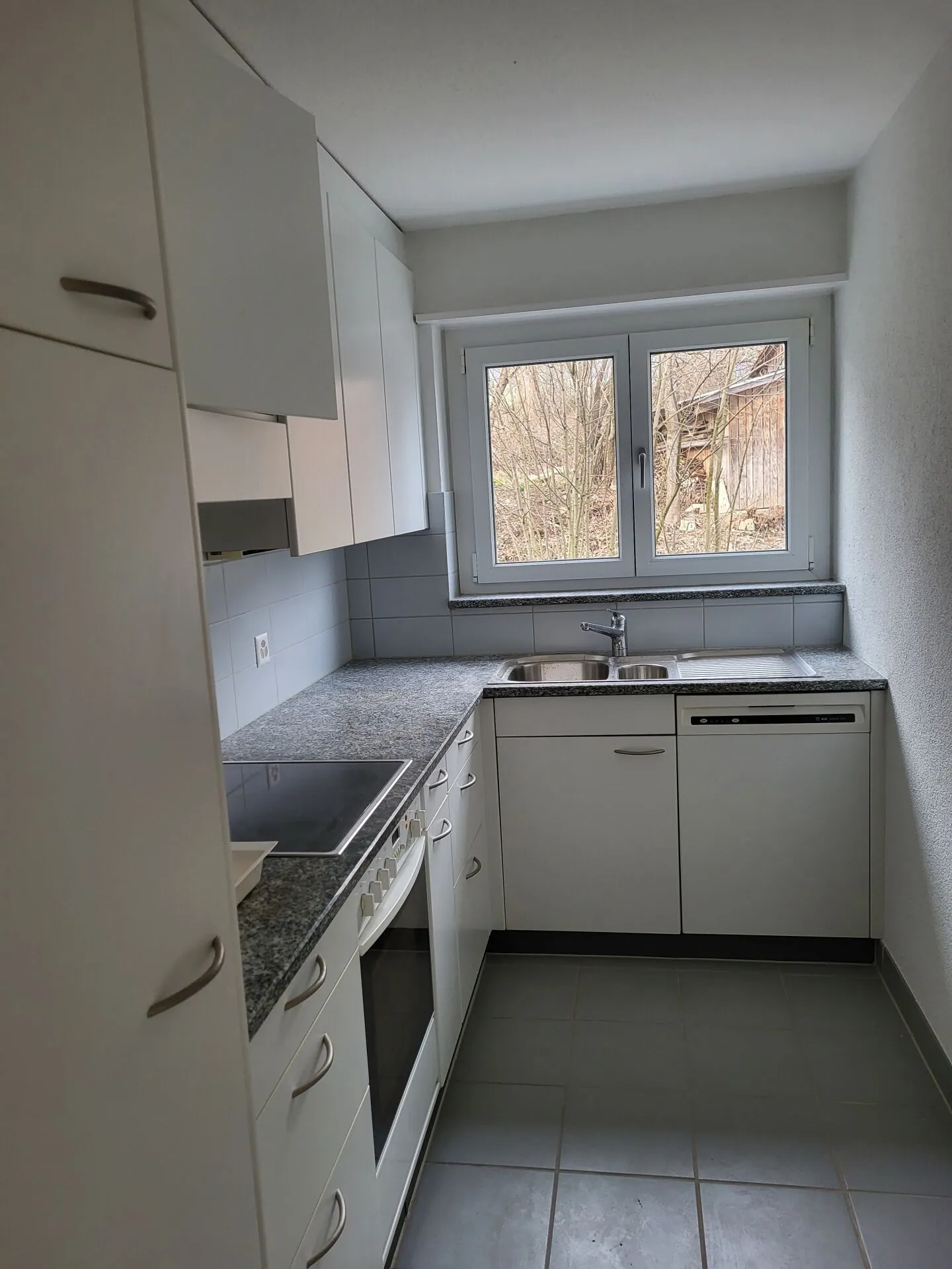 Un petit rêve dans 2 pièces cherche un nouveau locataire à Untersiggenthal - Photo 2 sur 8