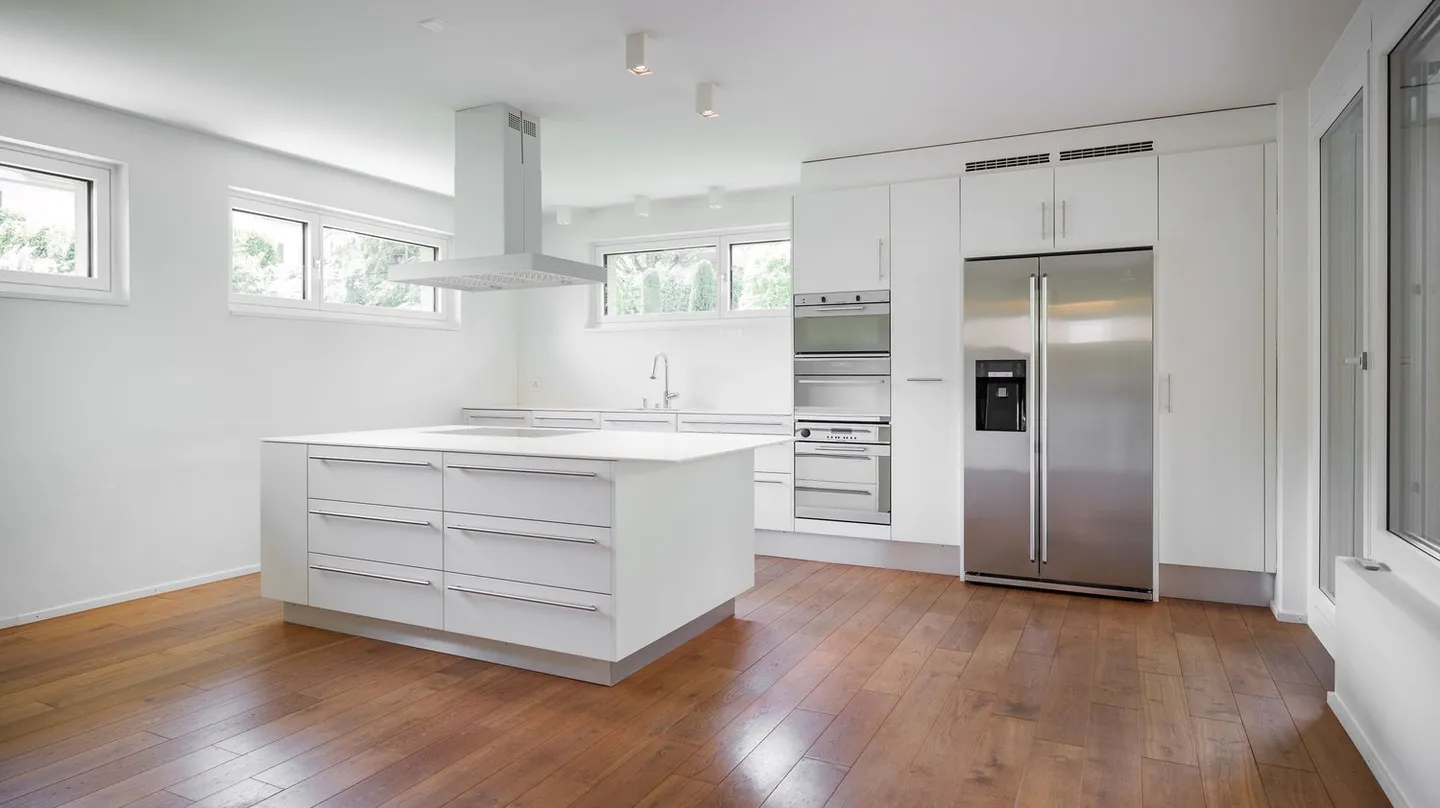 Maison représentative de 6 pièces à Oberwil - Photo 4 sur 9