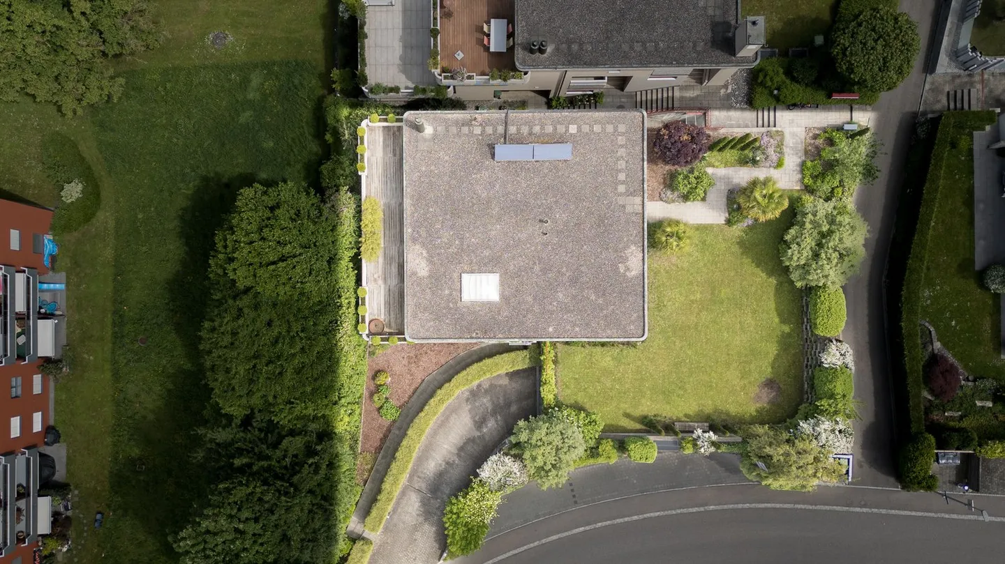 Maison représentative de 6 pièces à Oberwil - Photo 8 sur 9