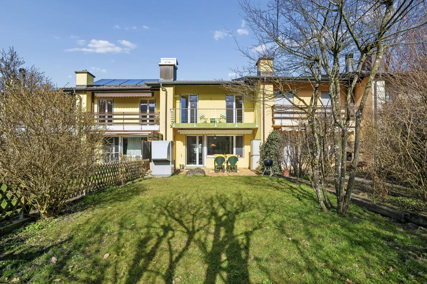 Charmantes Reihenmittelhaus mit Garten - Foto 1 von 34