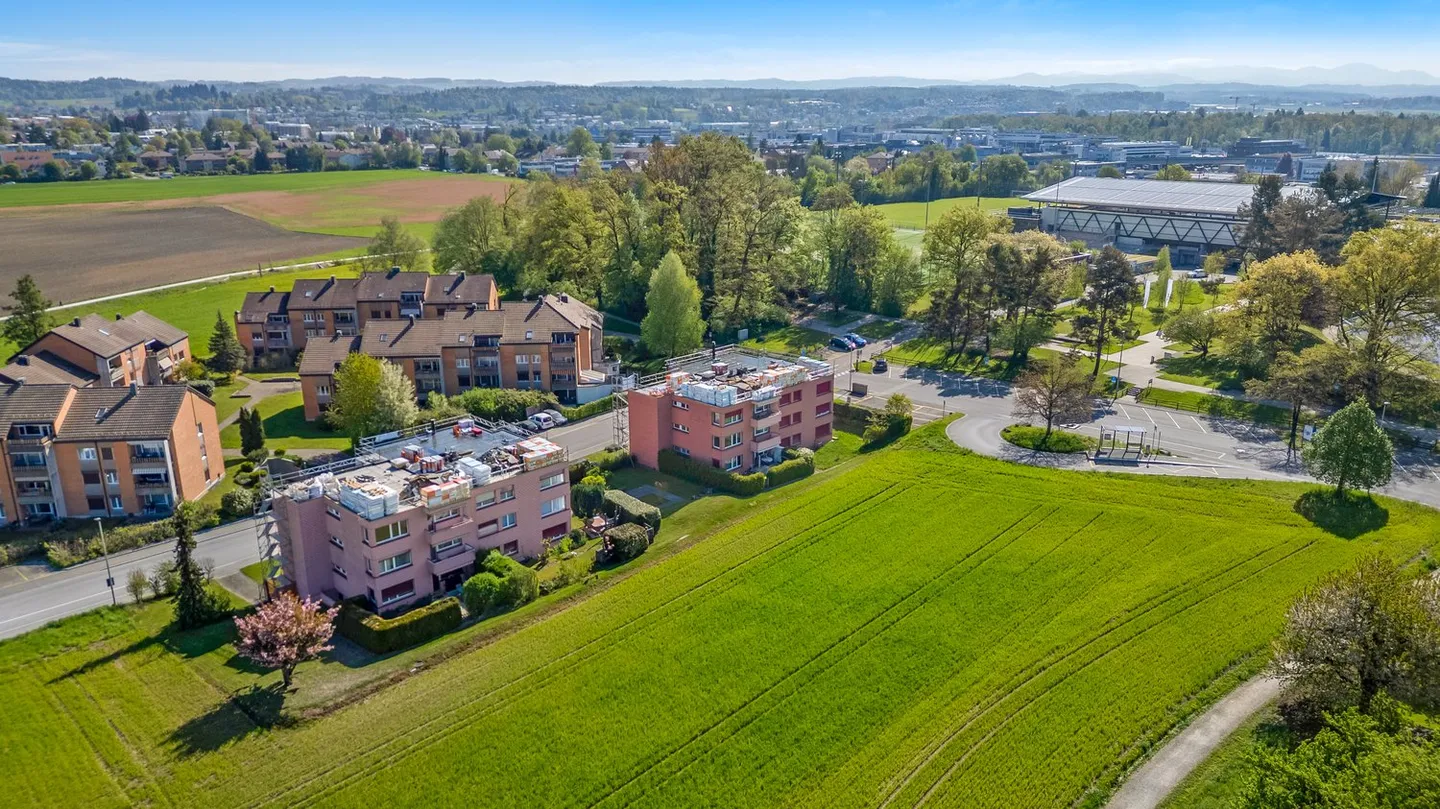 Helle 4.5-Zimmer Wohnung mit Blick ins Grüne - Photo 1 of 11